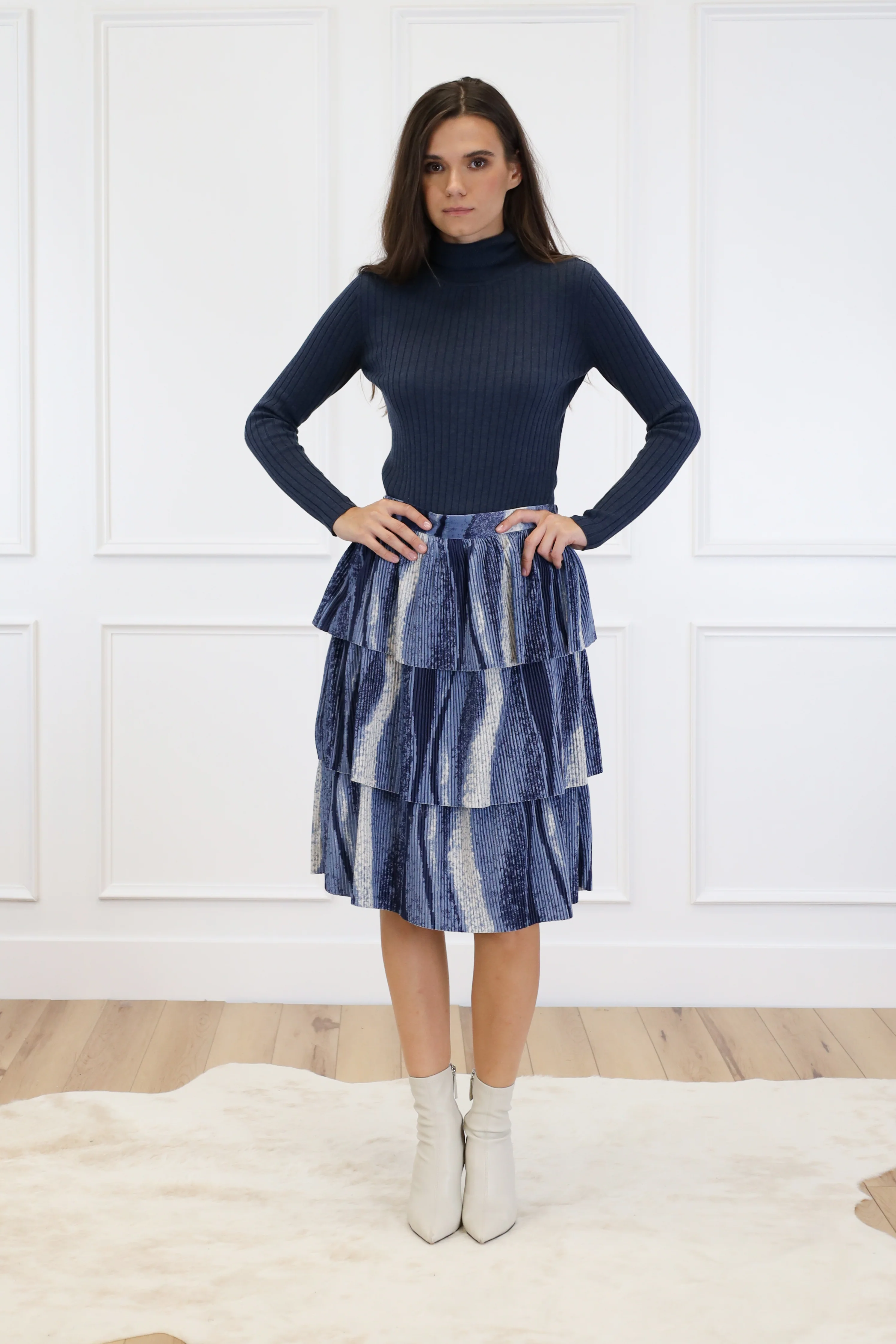 Basic Knit Turtleneck - Image 3