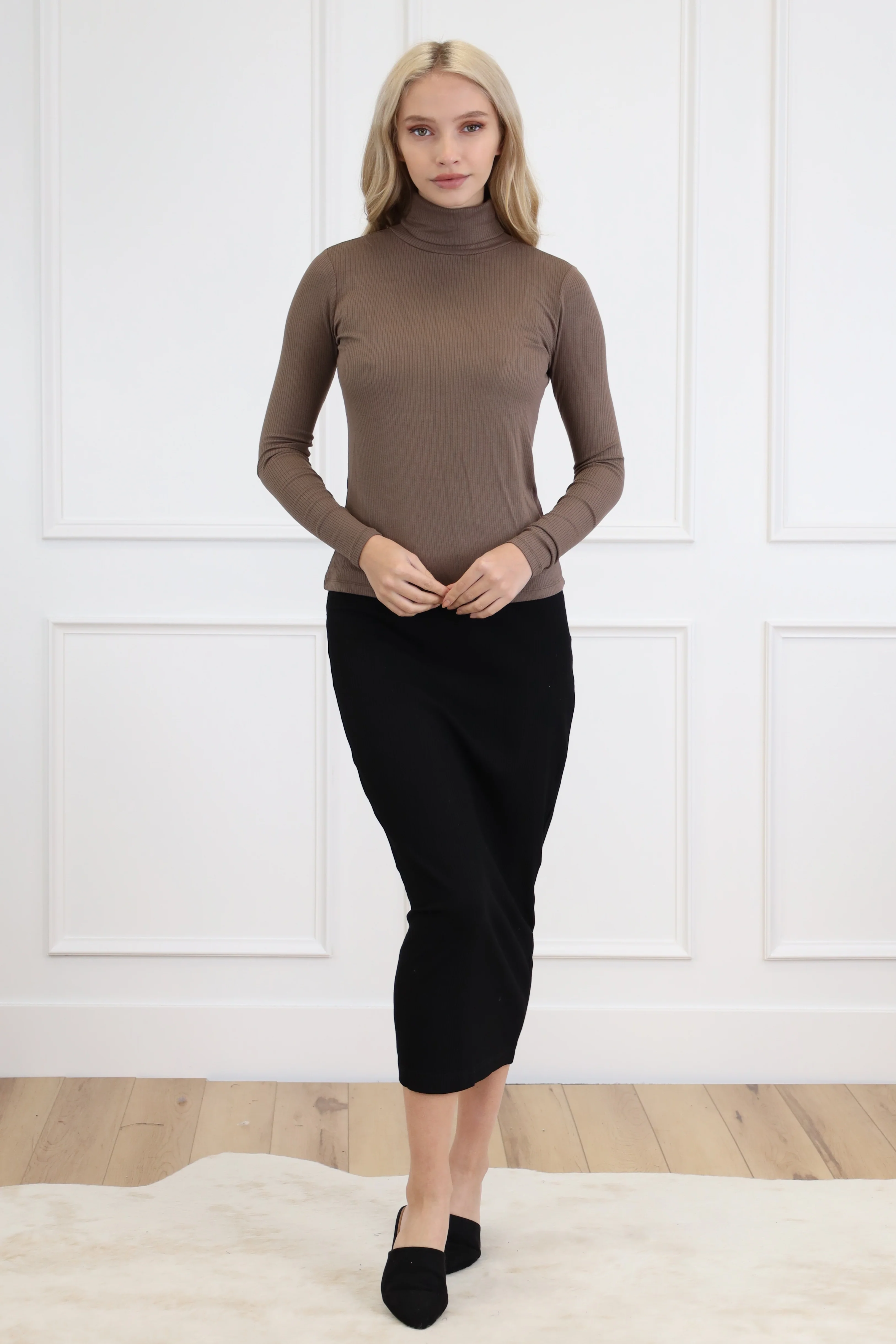 Soft Rib Turtleneck - Image 5