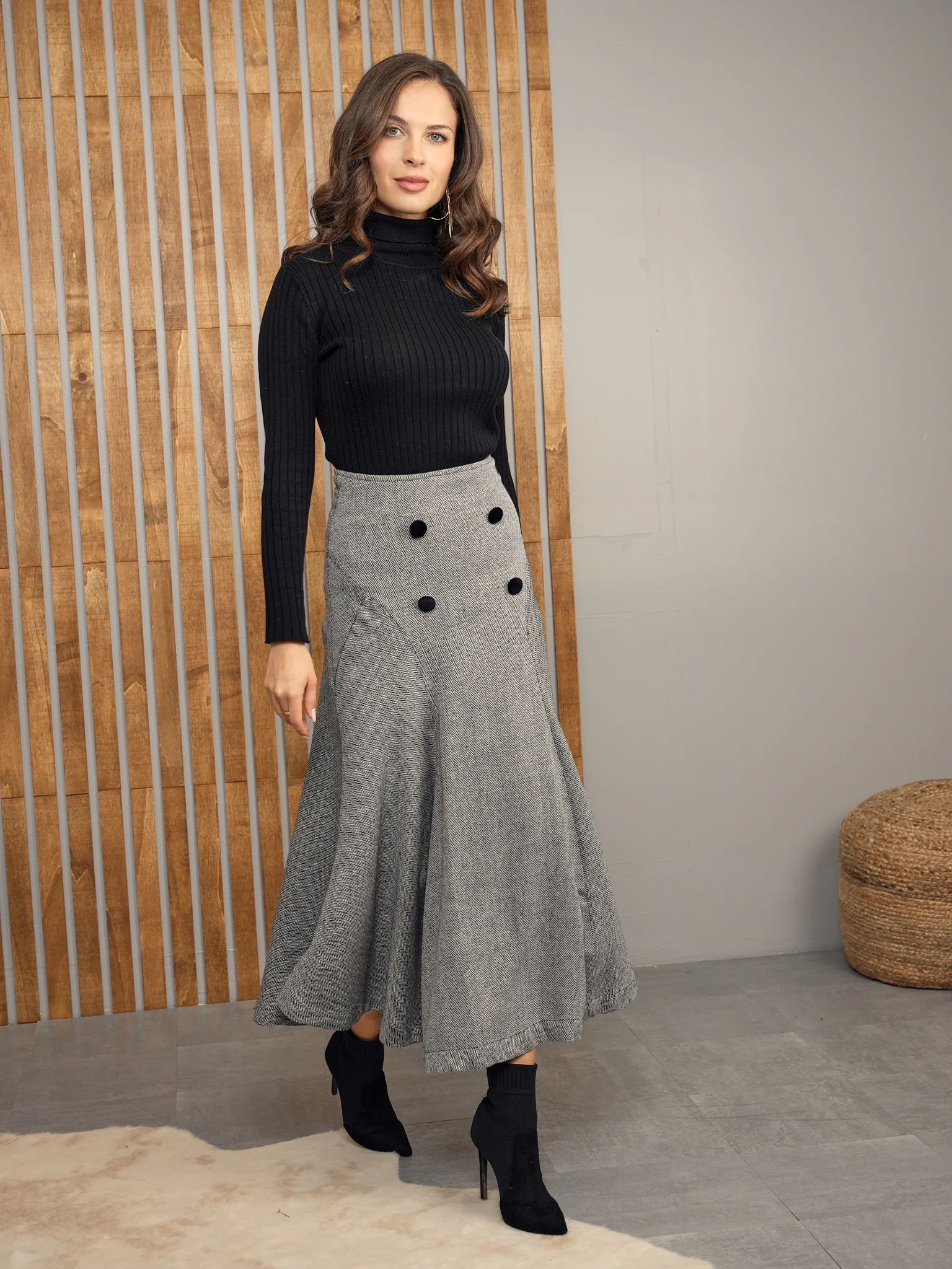 Basic Knit Turtleneck - Image 17