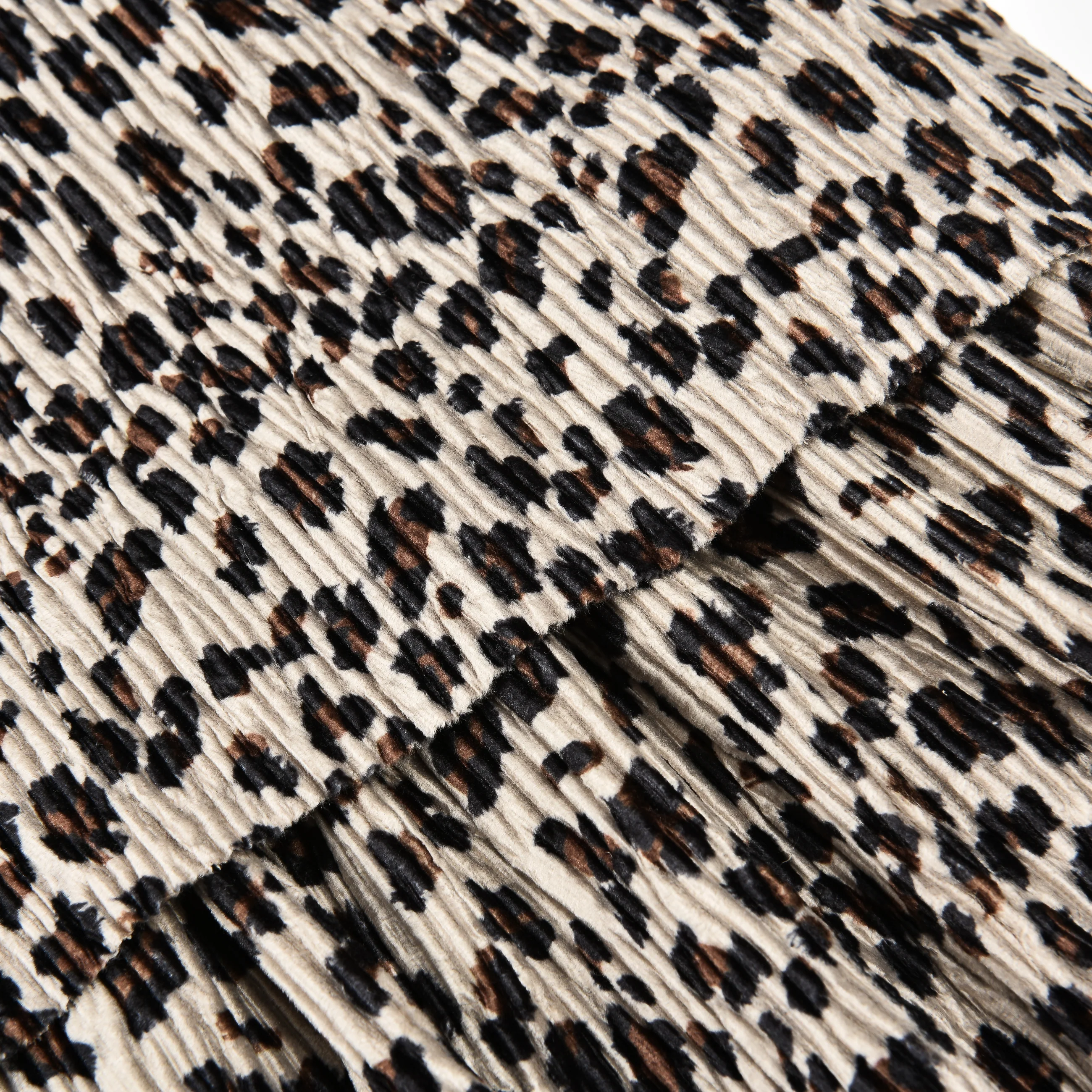 Velvet Pleated Layeres Skirt - Image 8