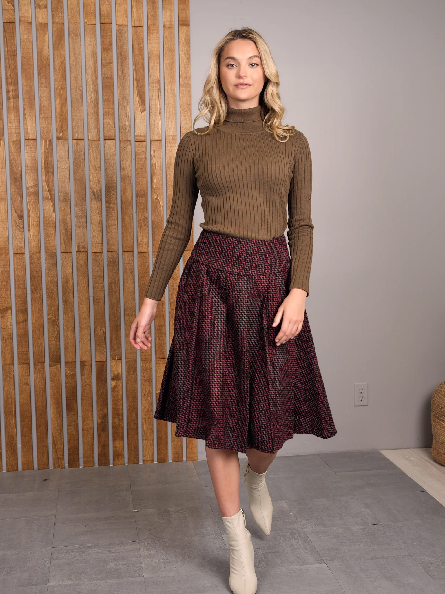 Tweed Pleated Skirt - Image 3