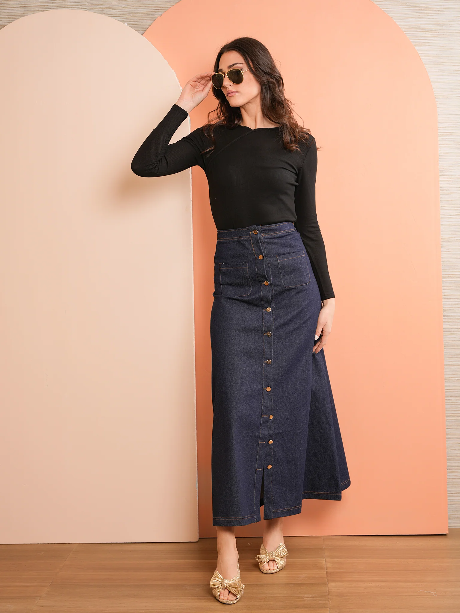 Rib V Tee 2.0 - Image 5