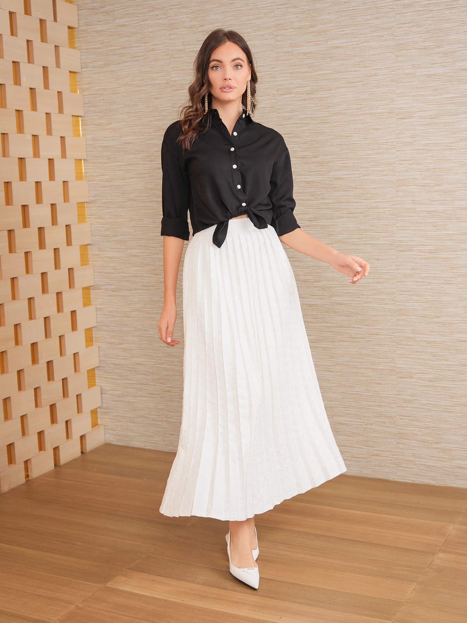 Eyelet Pleated Skirt - Image 3
