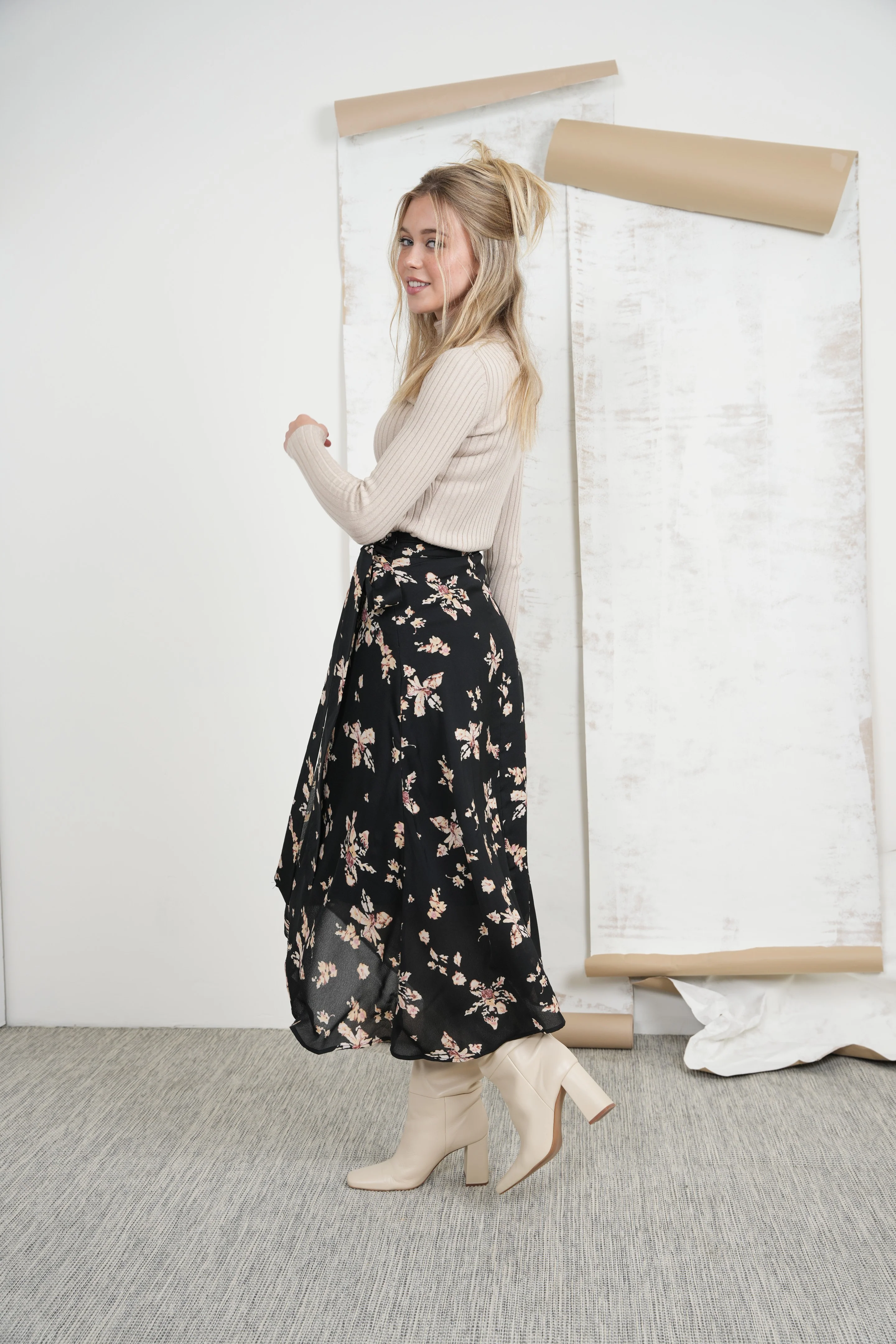 Basic Knit Turtleneck - Image 10