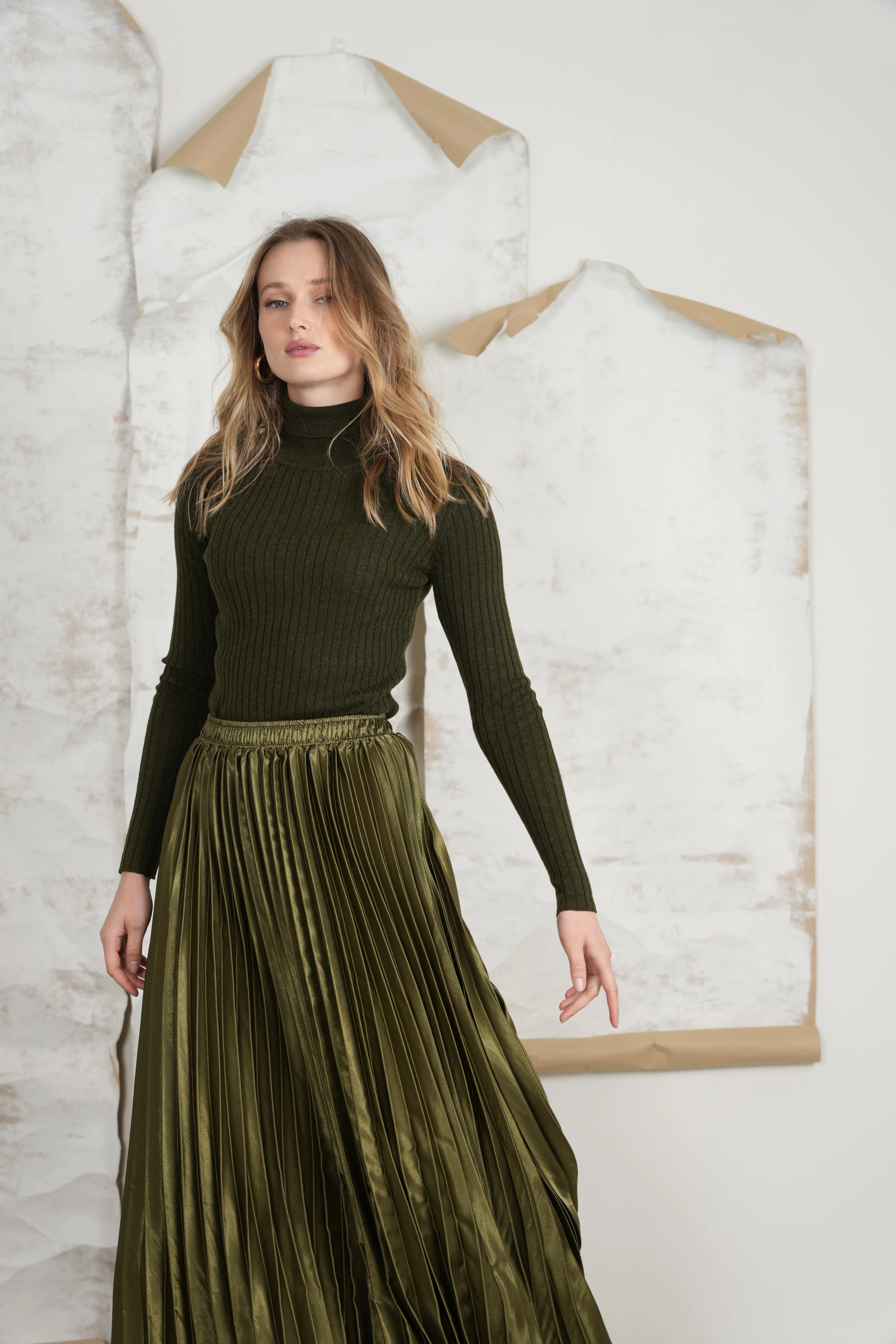 Basic Knit Turtleneck - Image 14