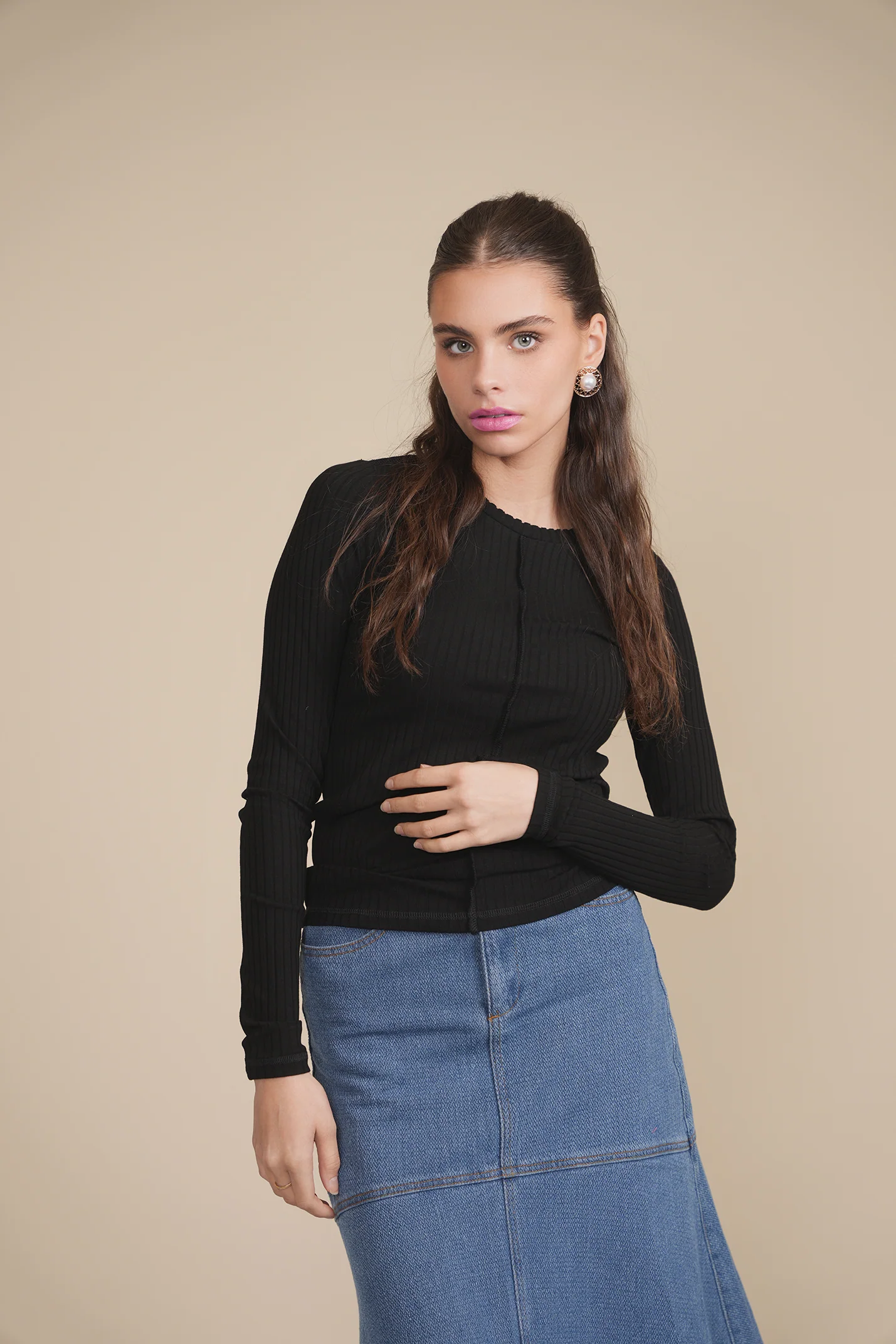 Wide Rib Long Sleeve Tee - Image 9