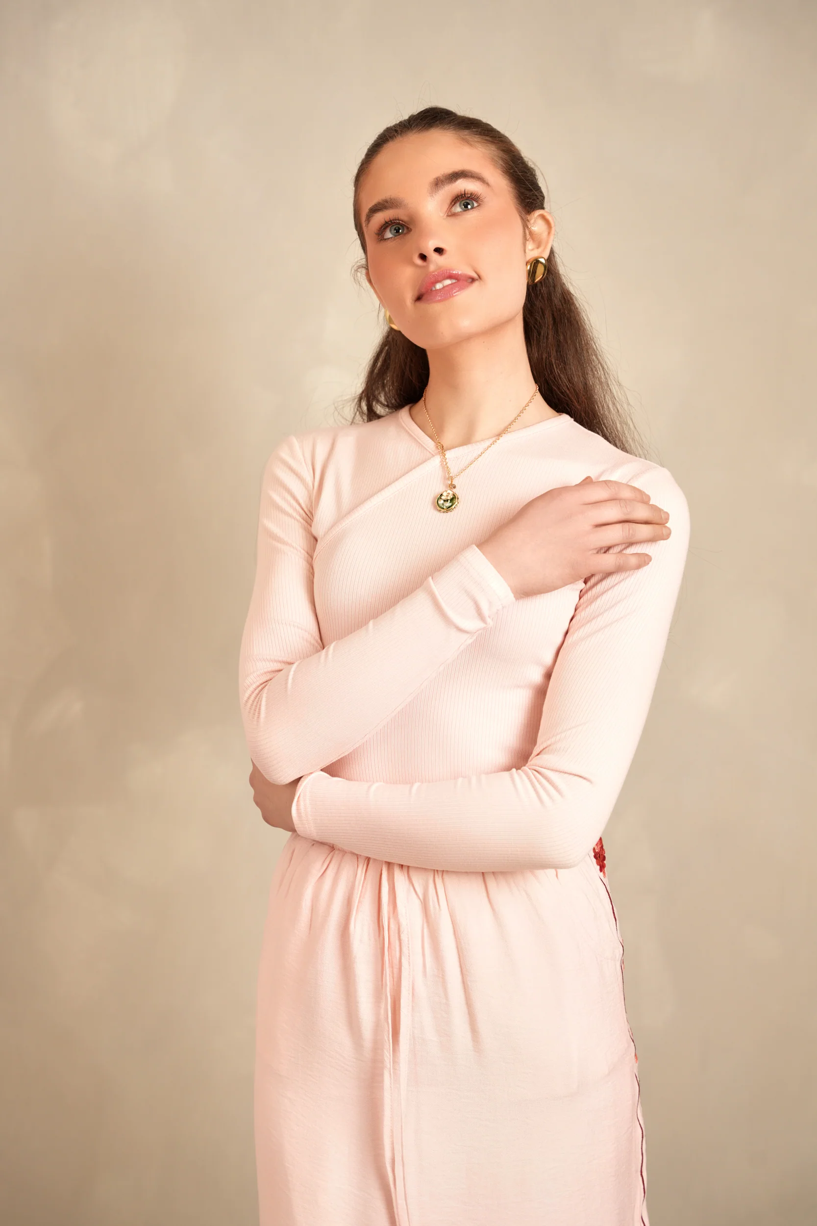 Soft Rib V tee - Image 17