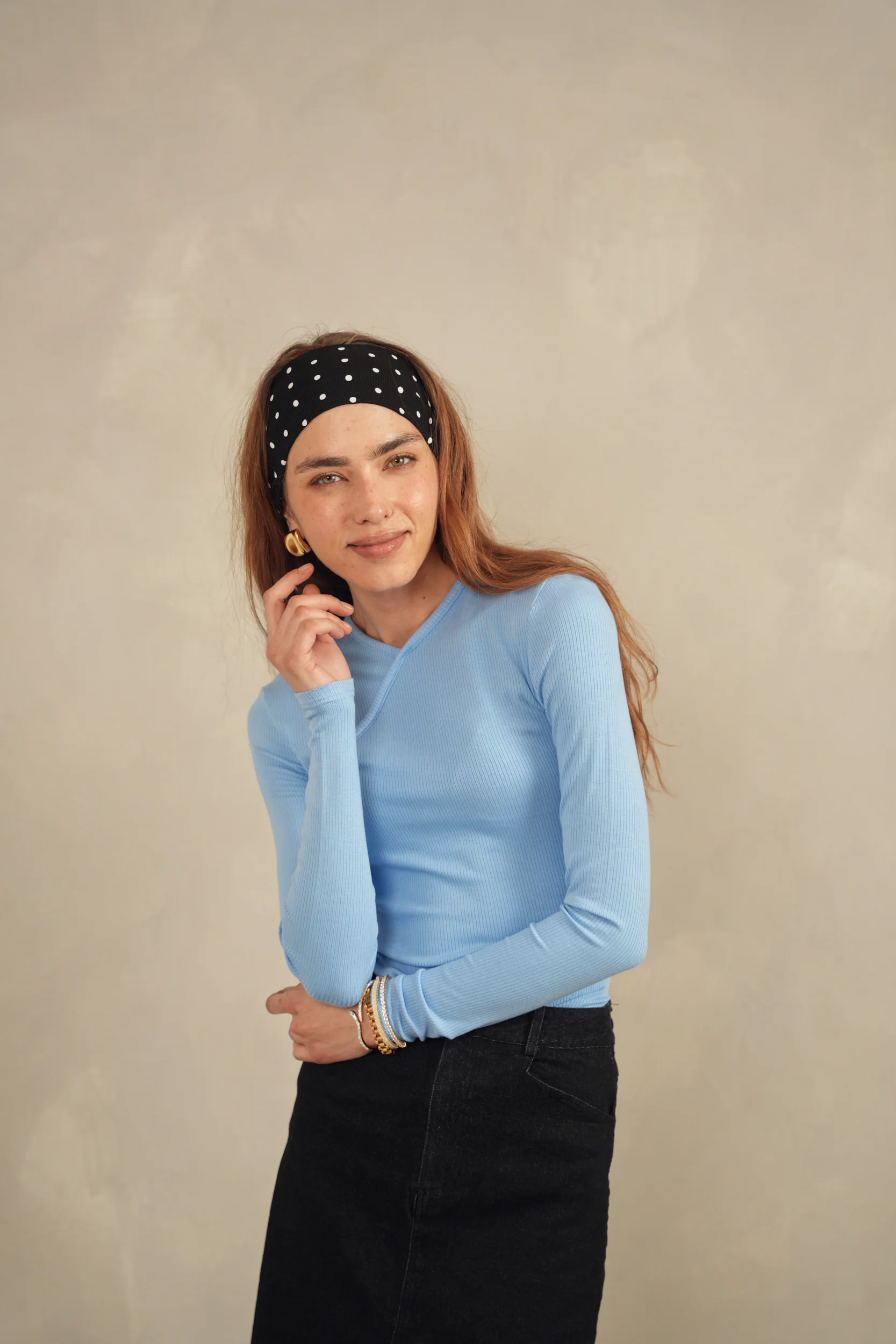 Soft Rib V tee - Image 19