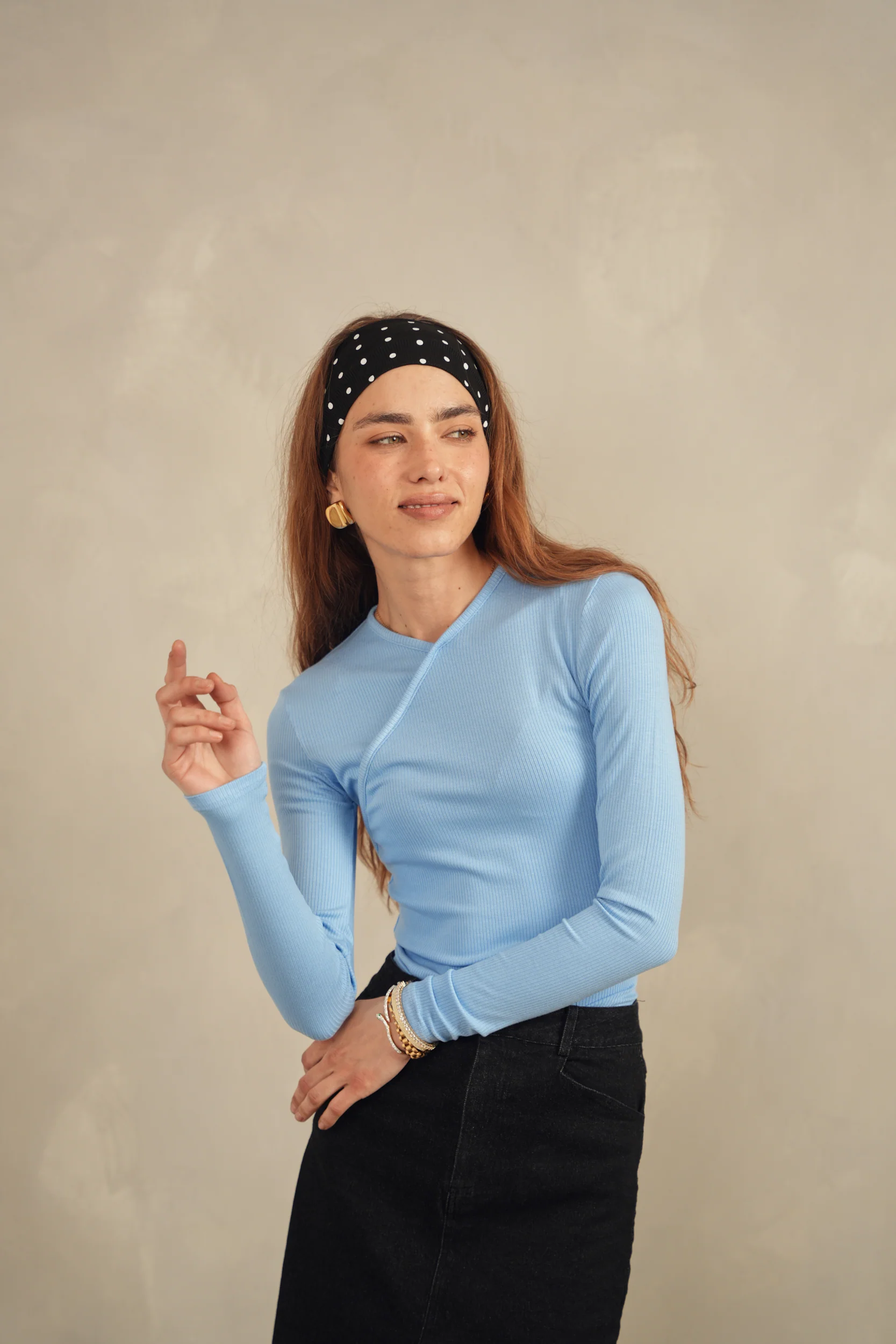 Soft Rib V tee - Image 20