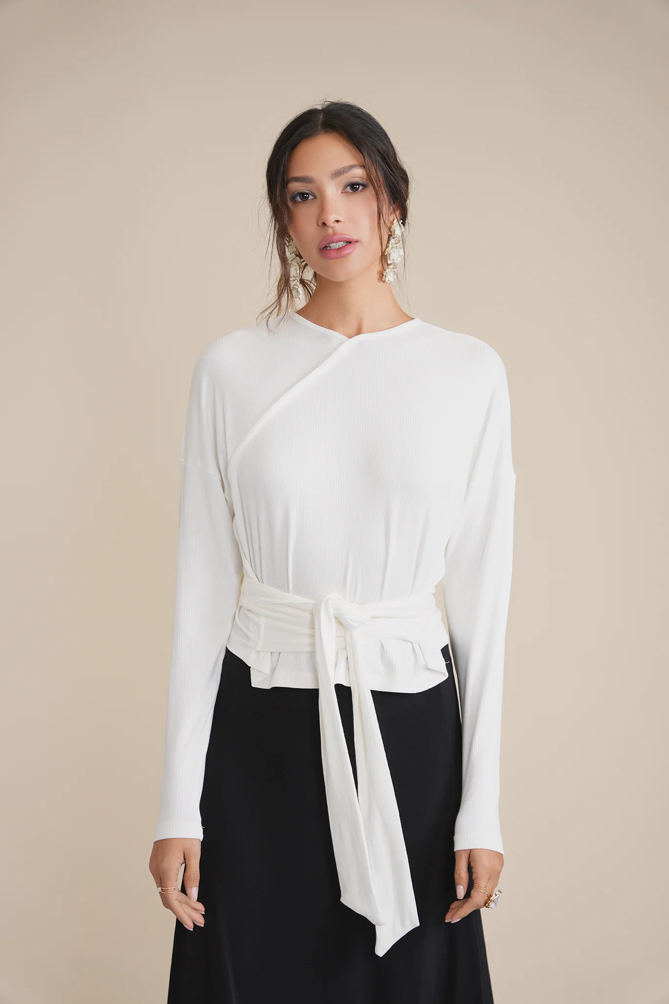 Soft Rib Tie V Tee - Image 19