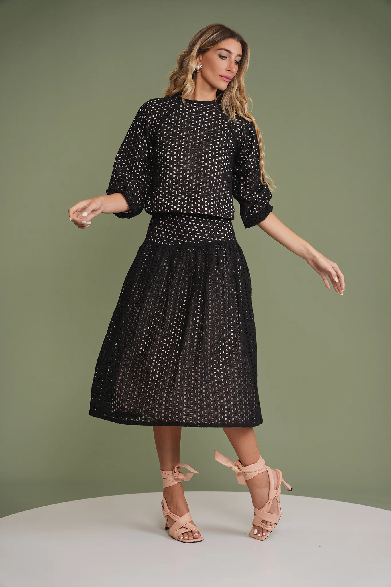 Eyelet Puff Sleeve Top - Image 5