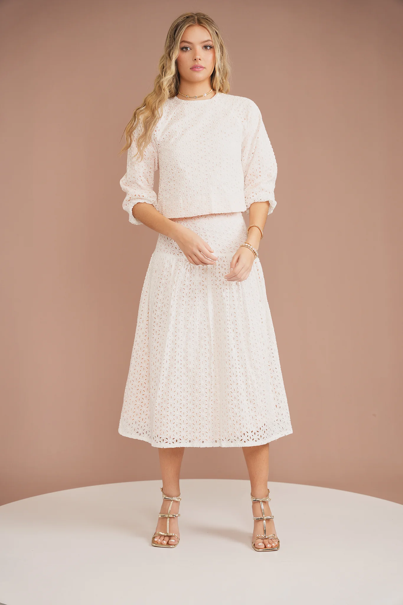 Eyelet Puff Sleeve Top - Image 7