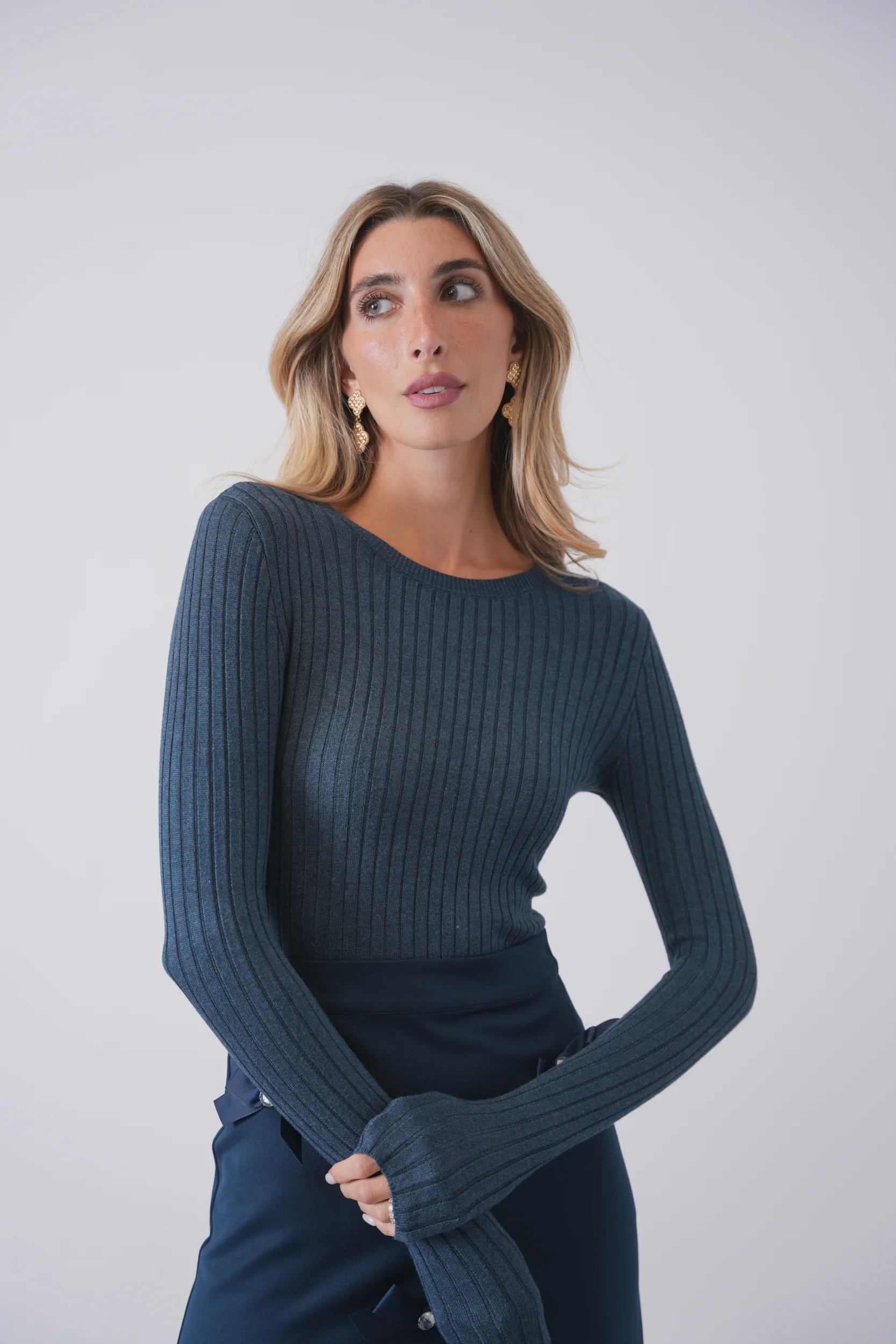 Basic Soft Knit Crew Neck - Image 6