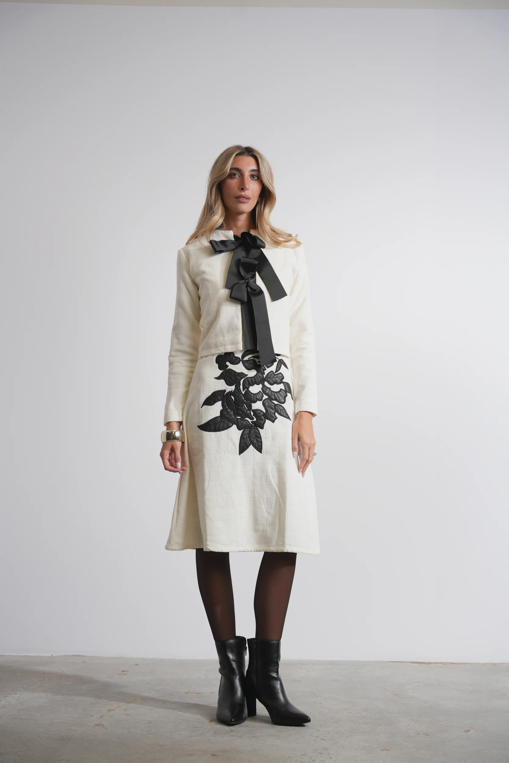 The Eleanor Embroidered Tweed Jumper - Image 13
