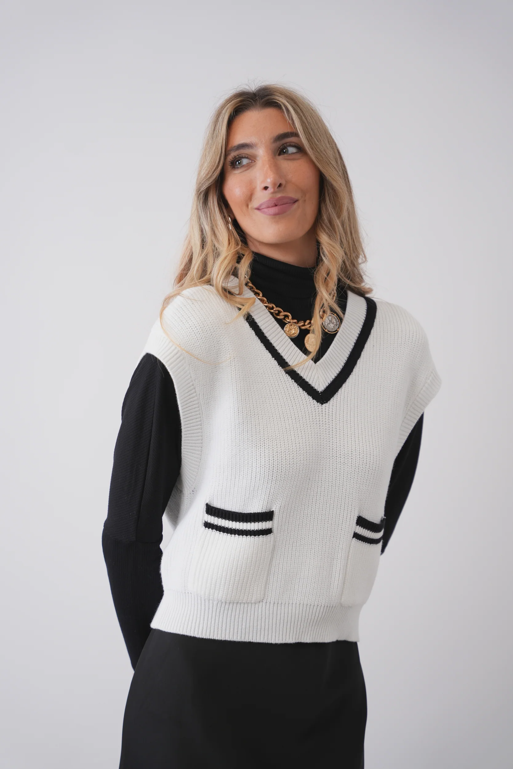 Varsity knit Vest - Image 3