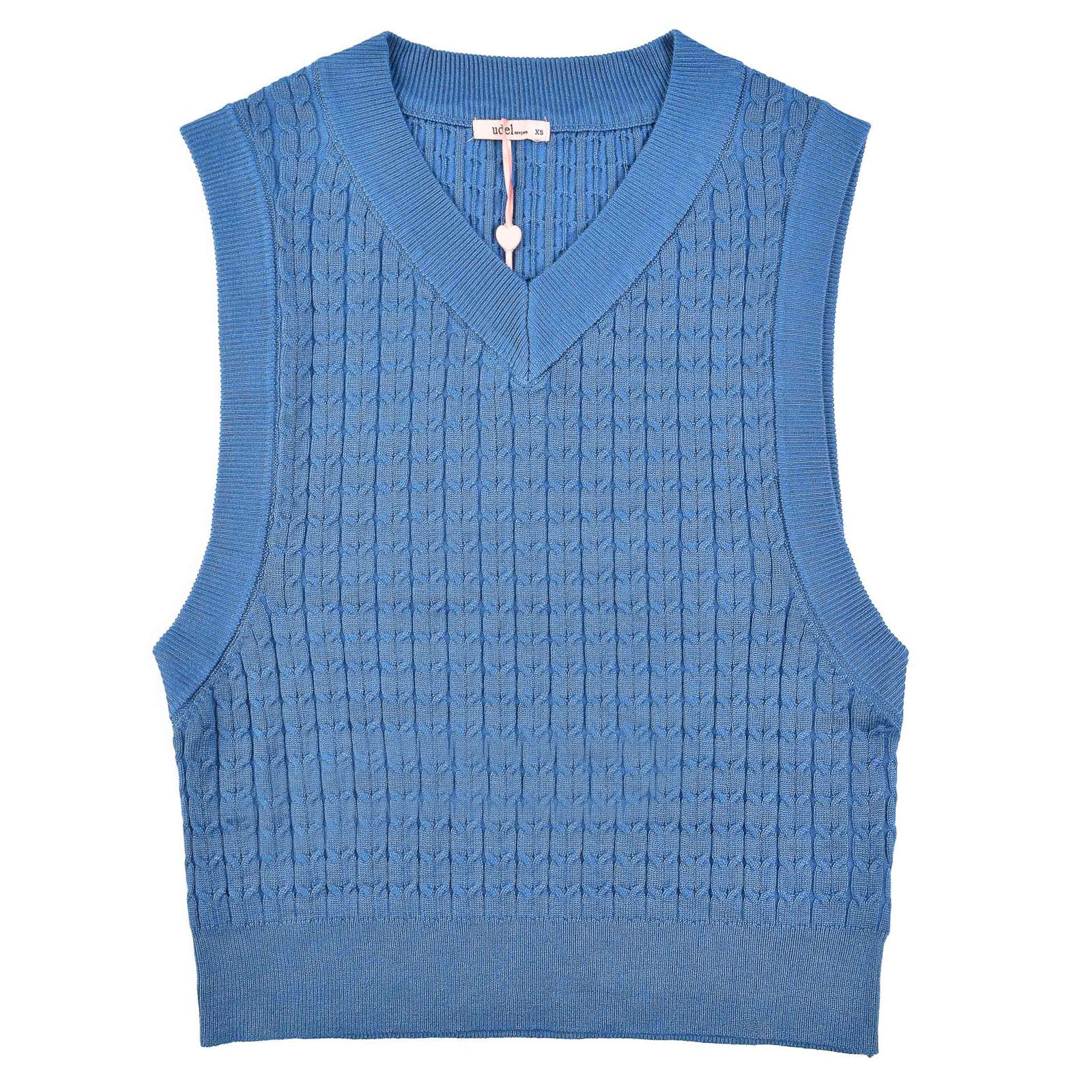 Cable Knit Vest - Image 15