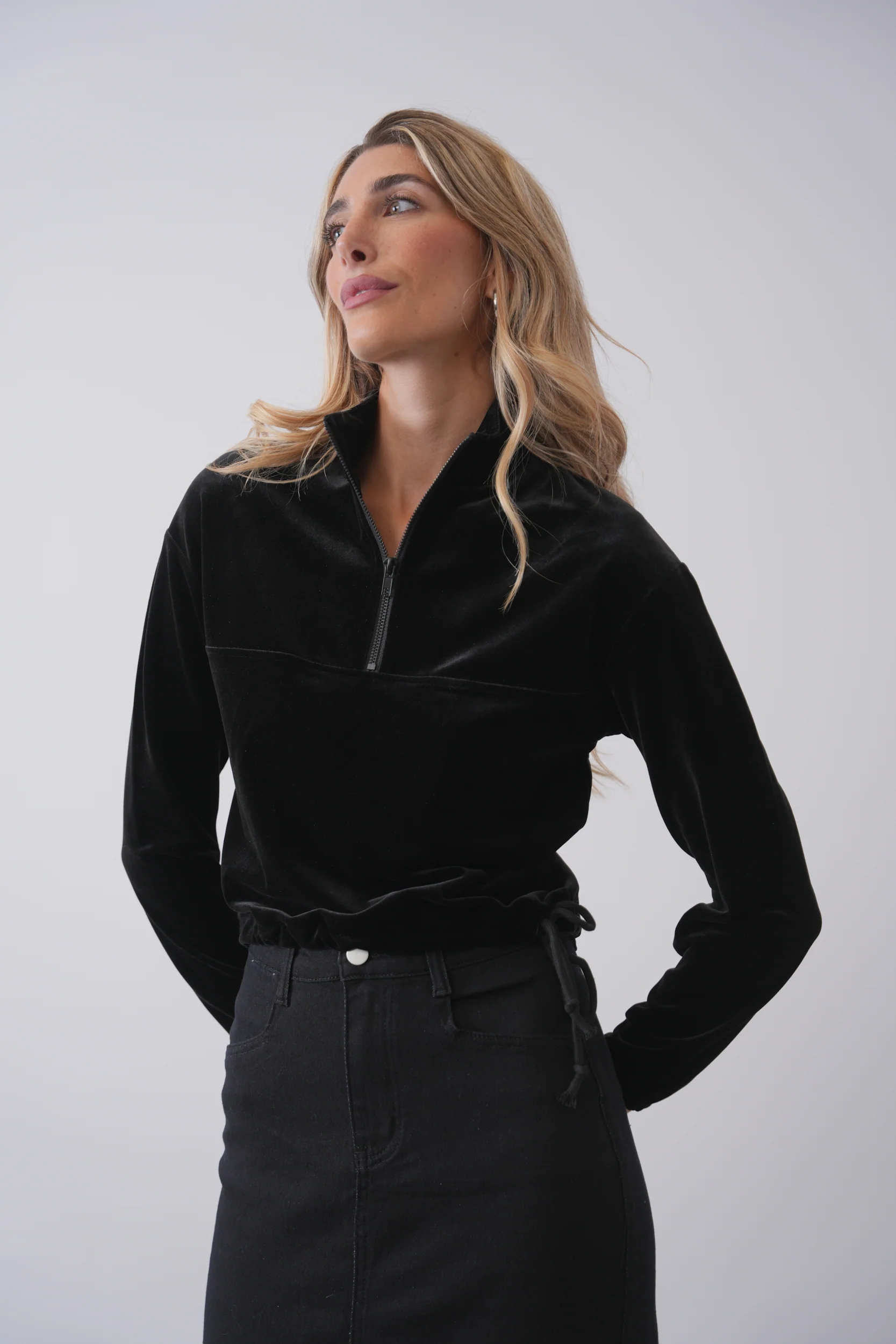 Velour Half Zip Sweatshirt - Image 11
