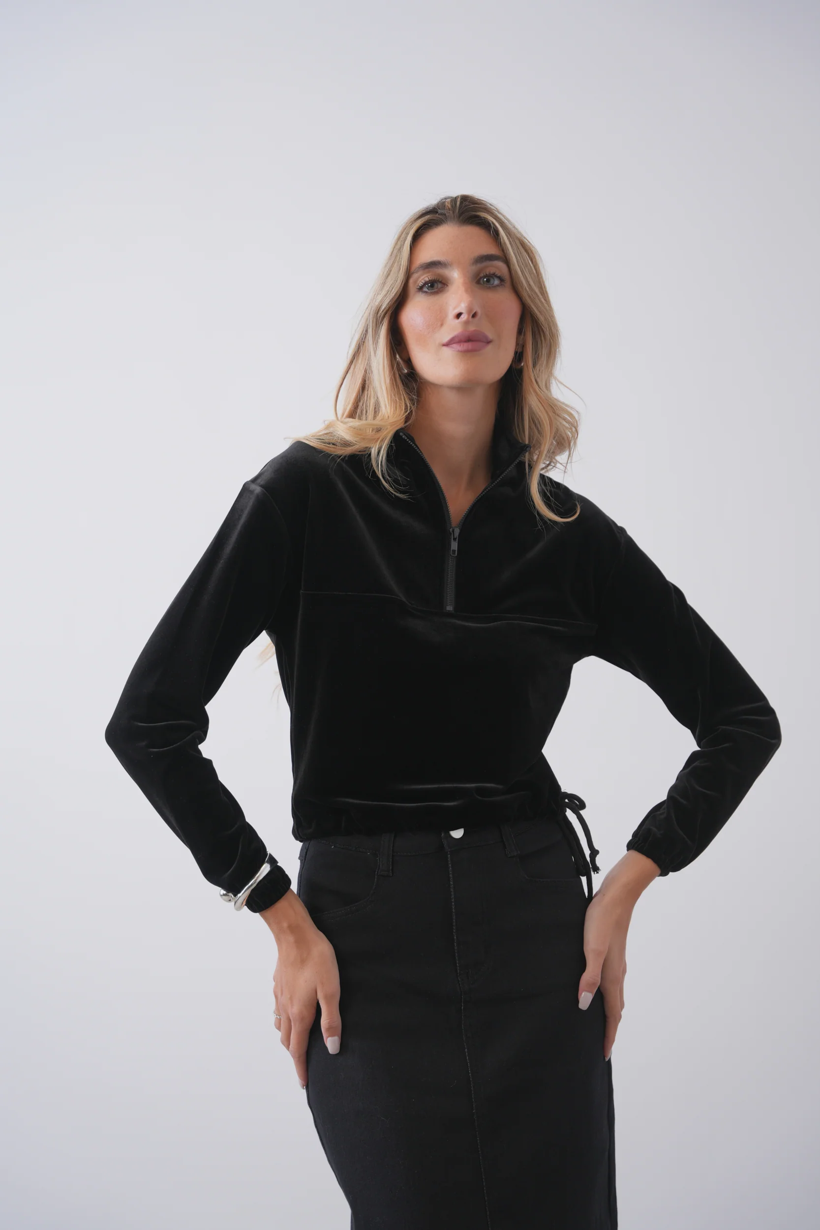 Velour Half Zip Sweatshirt - Image 15