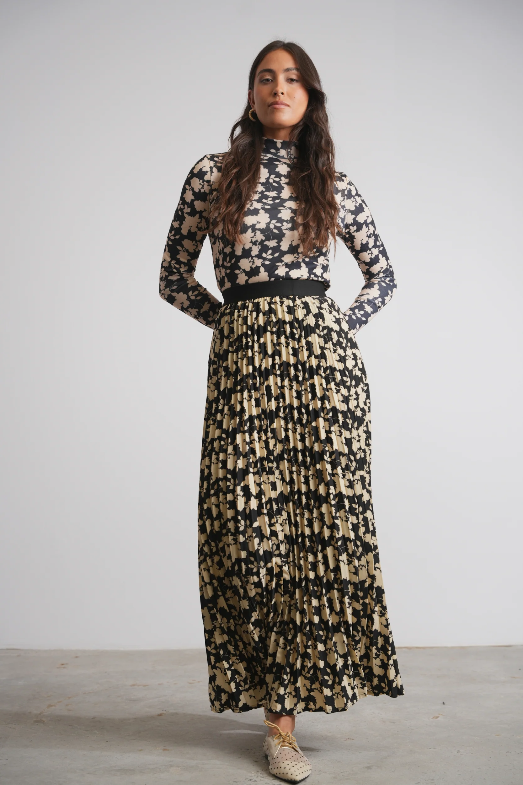 Mock Neck Print Top - Image 12