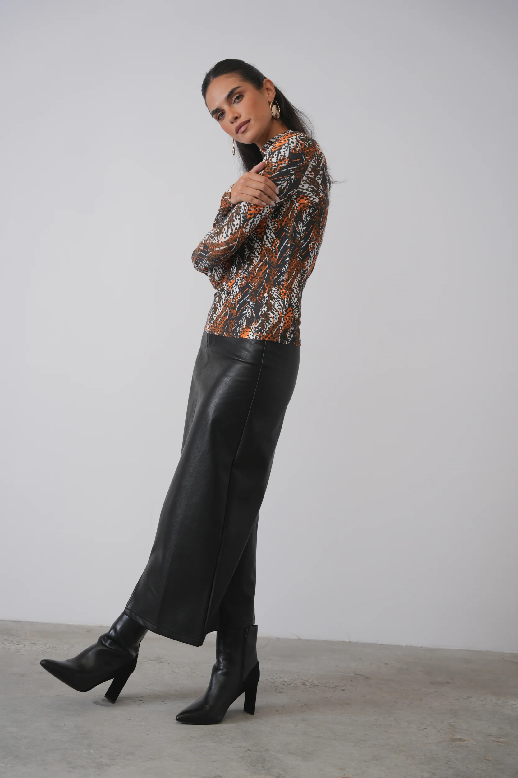 Mock Neck Print Rib Top - Image 14