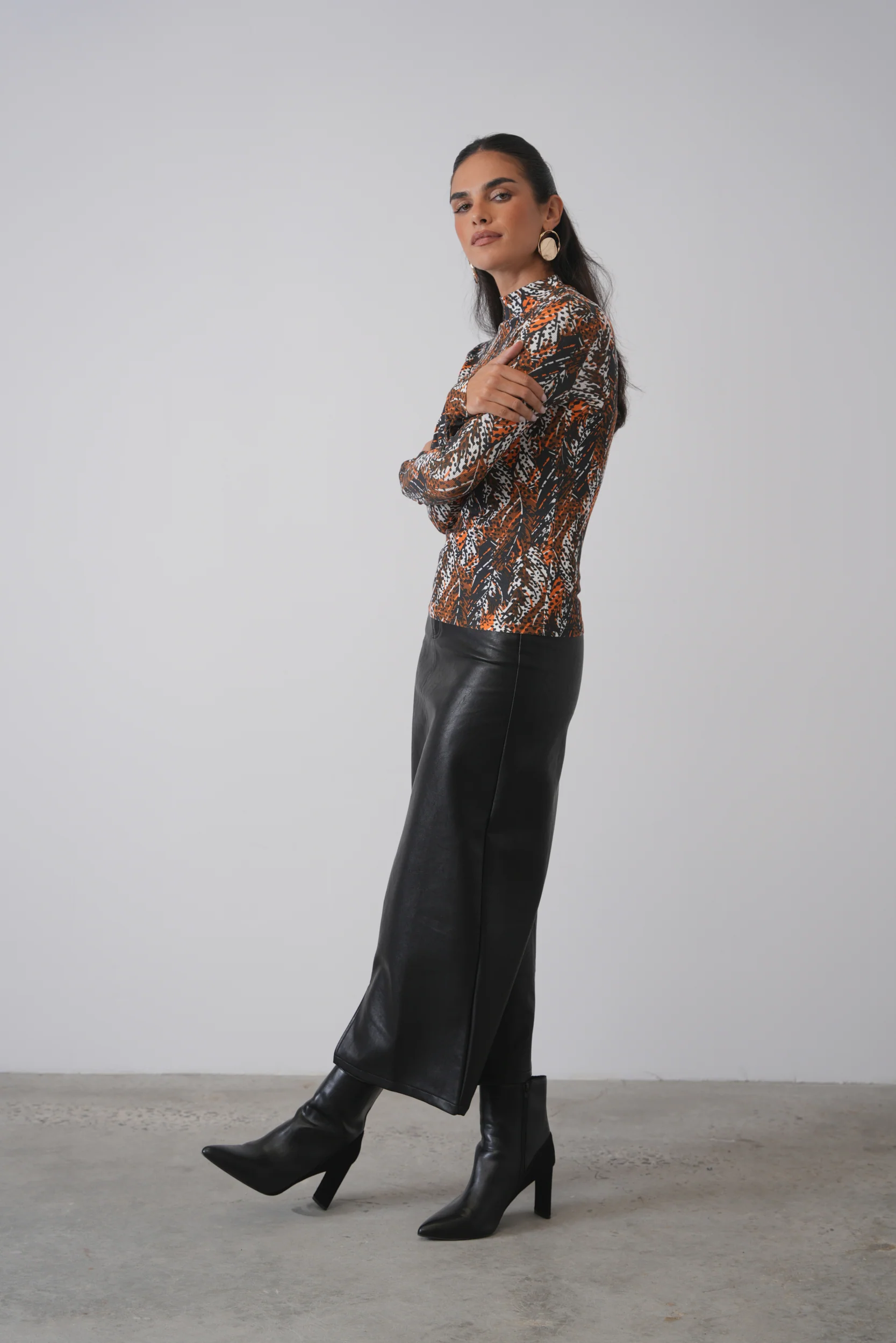 Mock Neck Print Rib Top - Image 15