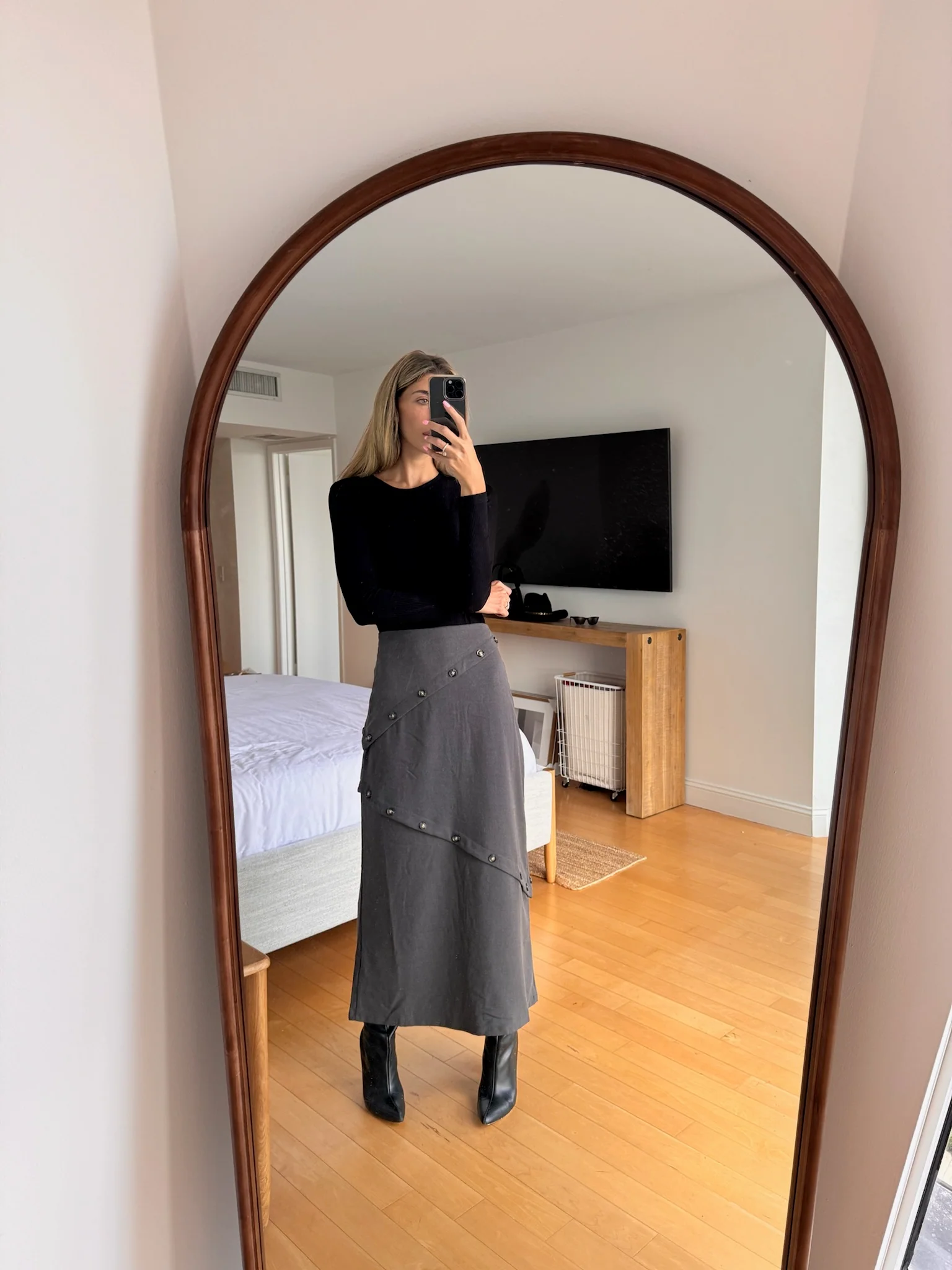 Tailored Button Skirt - Image 11