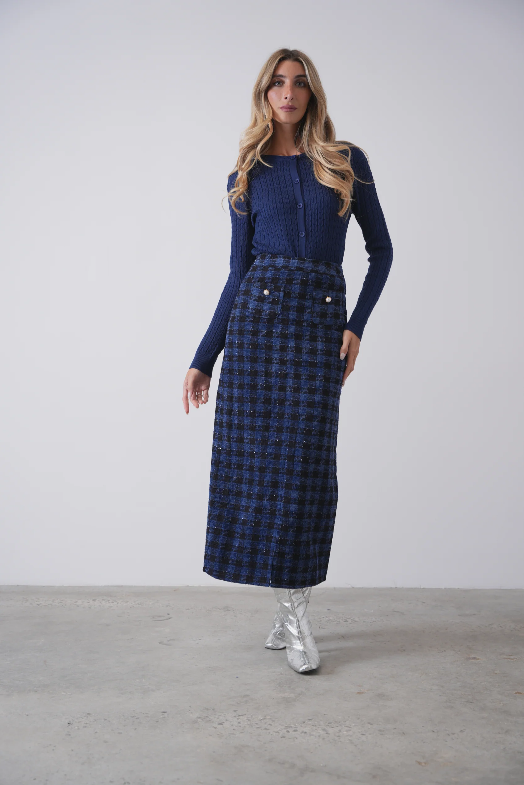 Tweed Skirt With Slit - Image 10