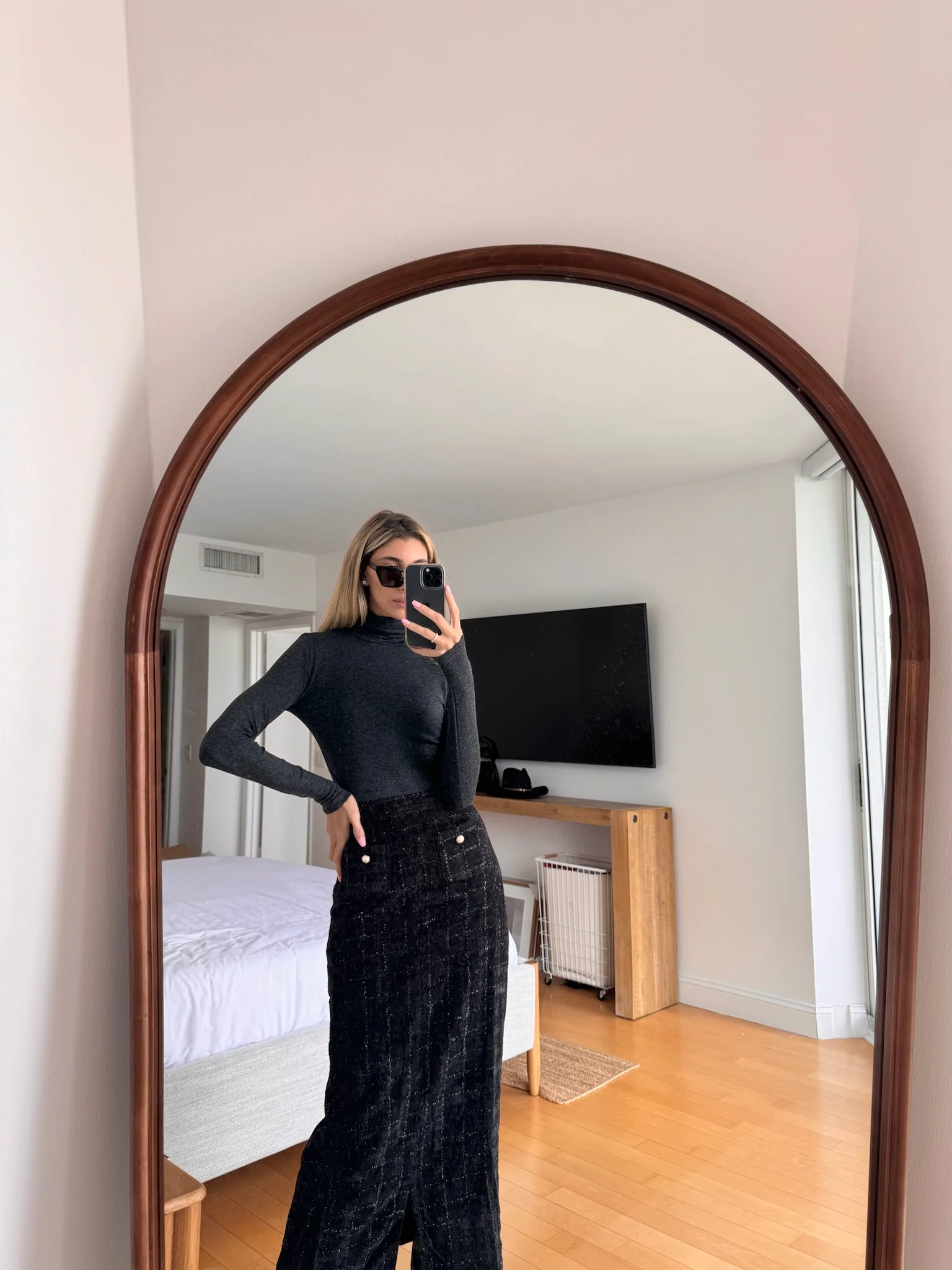 Tweed Skirt With Slit - Image 23
