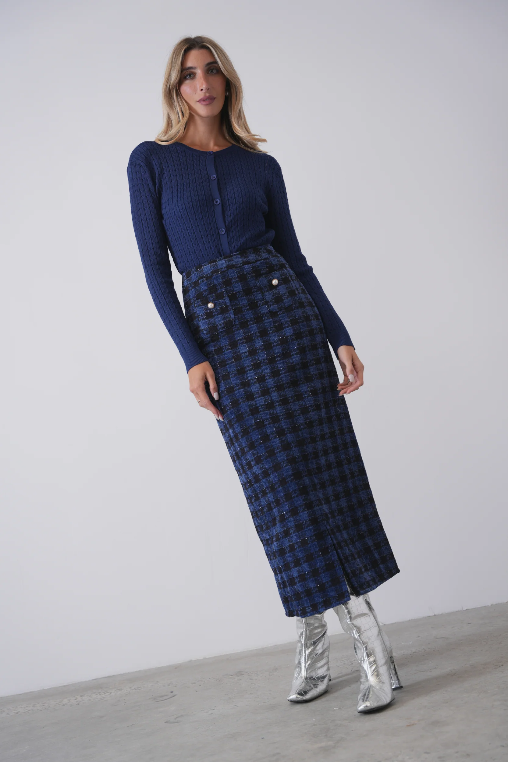 Tweed Skirt With Slit - Image 8