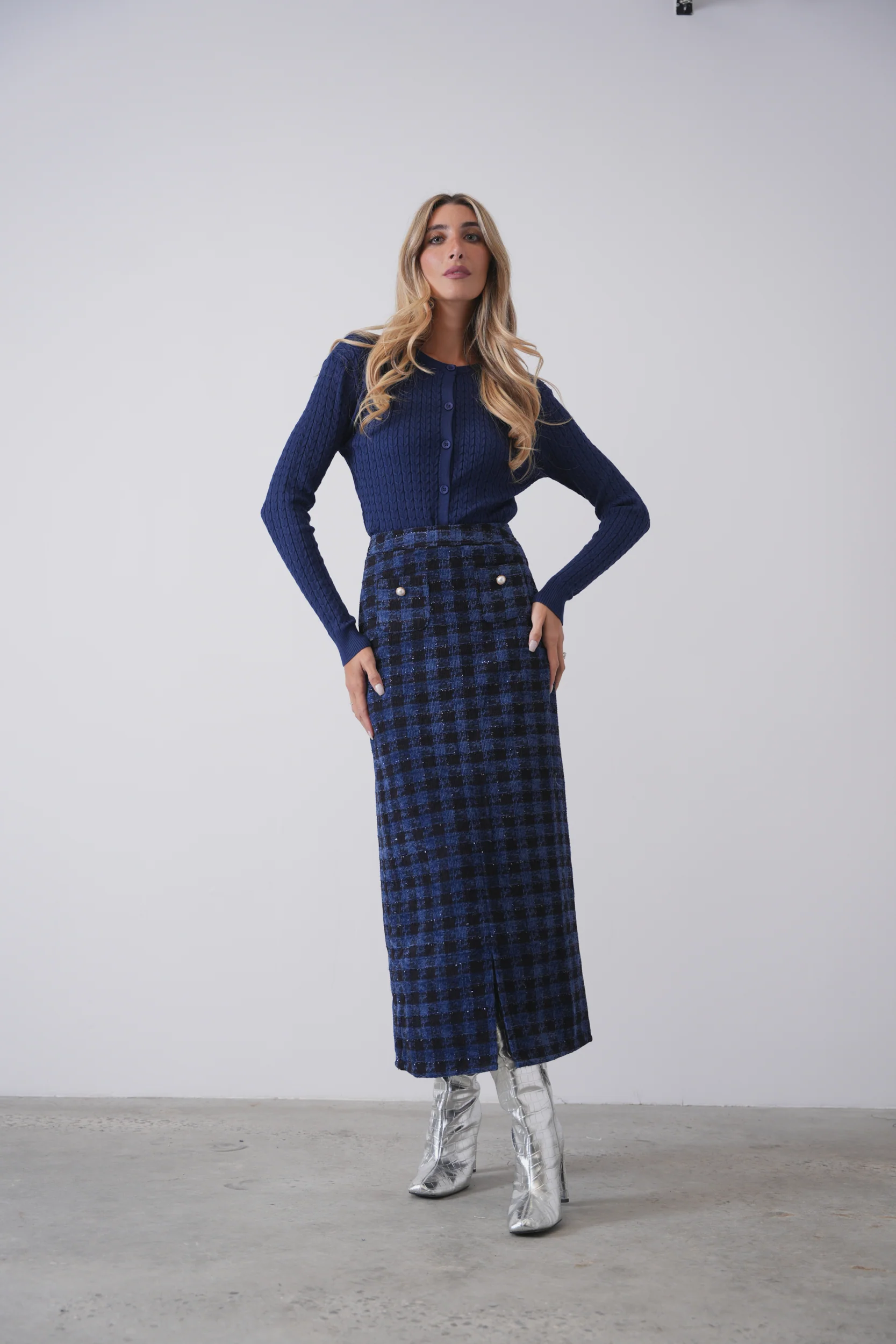 Tweed Skirt With Slit - Image 9