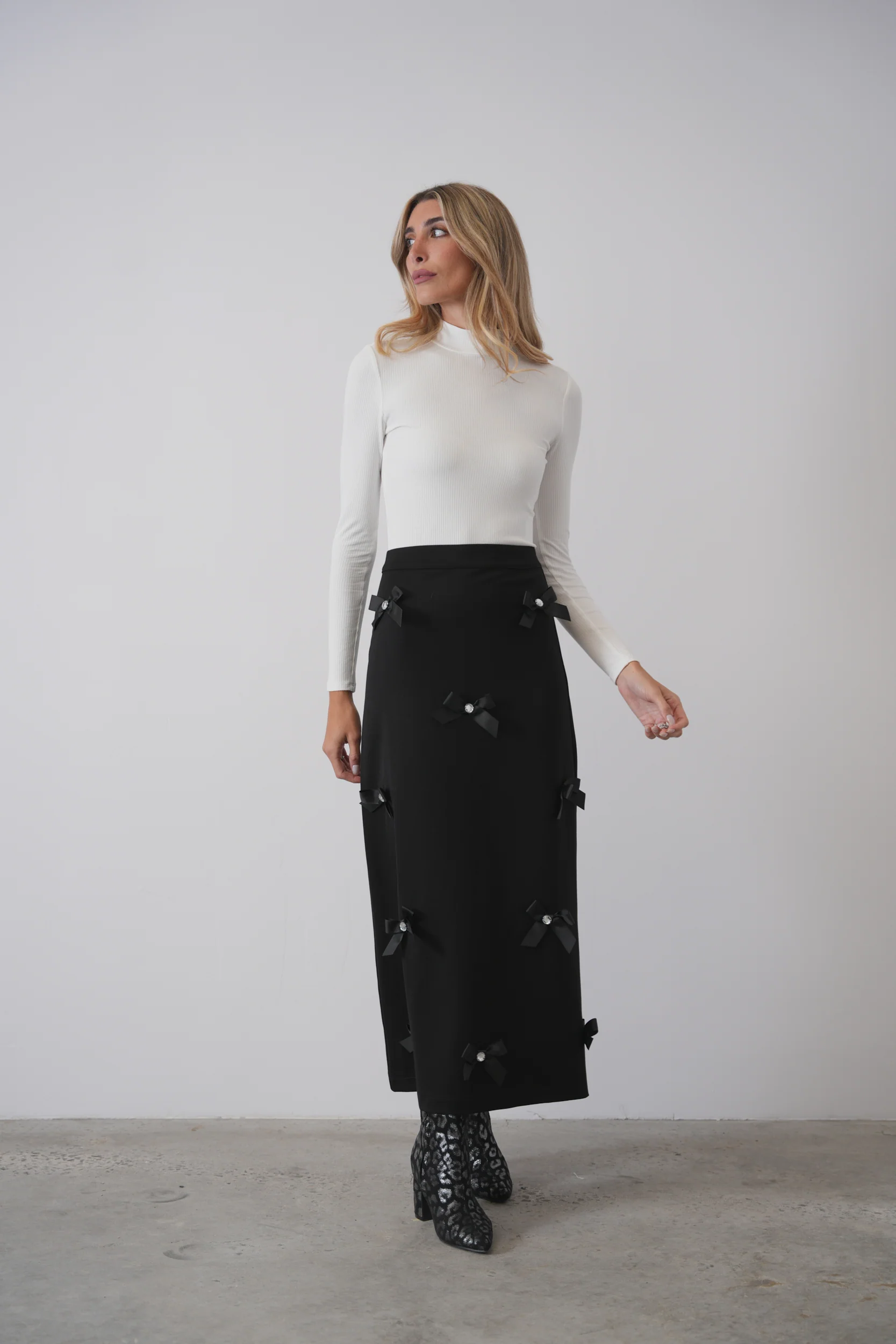 Bow Skirt - Image 10