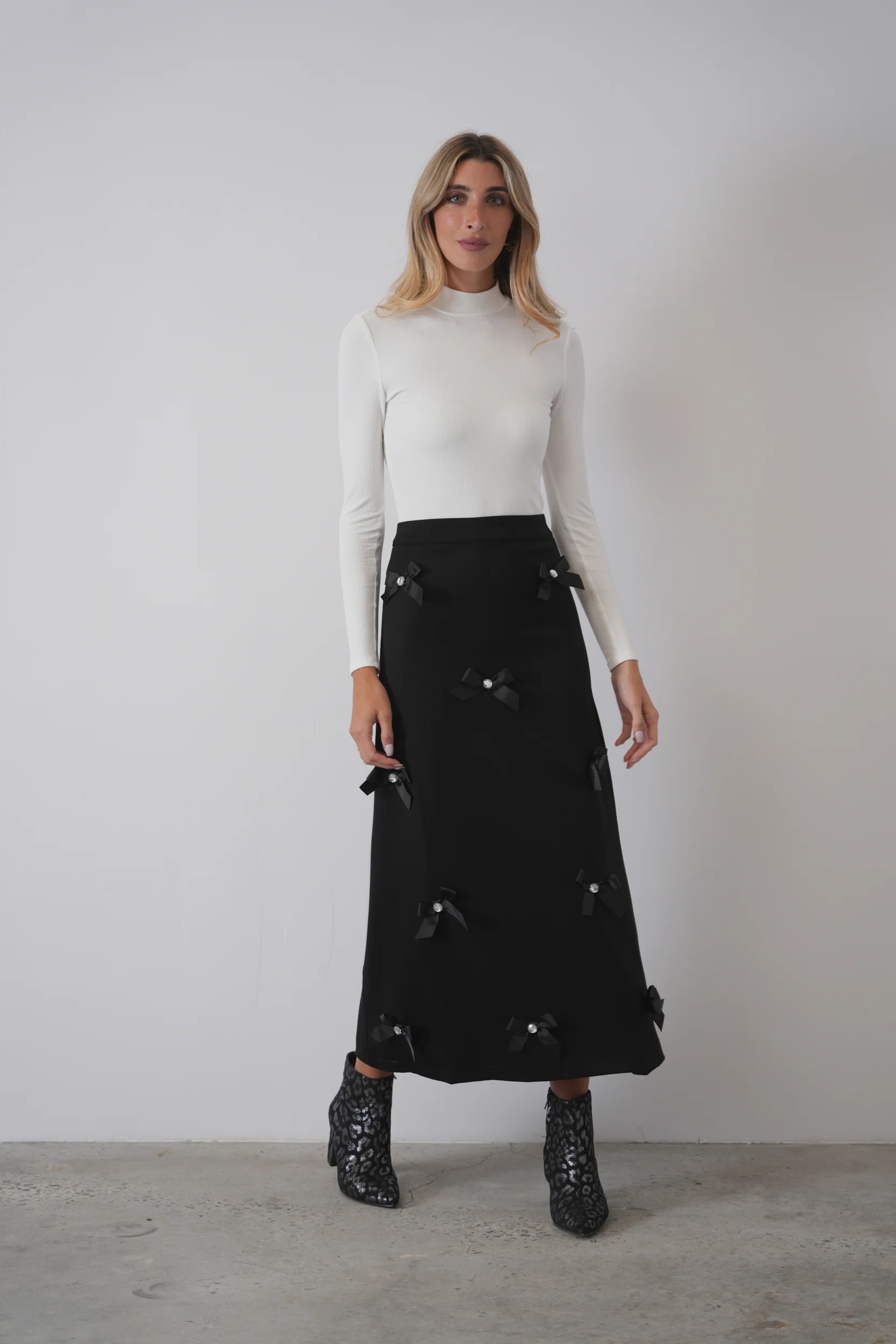Bow Skirt - Image 3