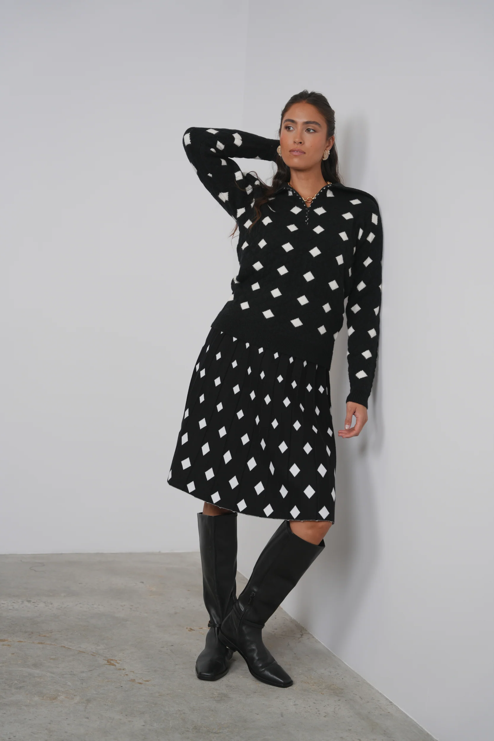 Print Knit Pleated Skirt - Image 3