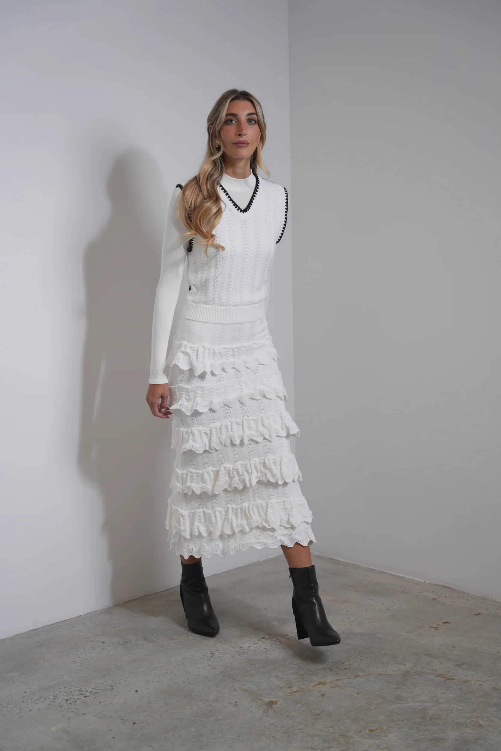 Scallop Crochet Layered Skirt - Image 8