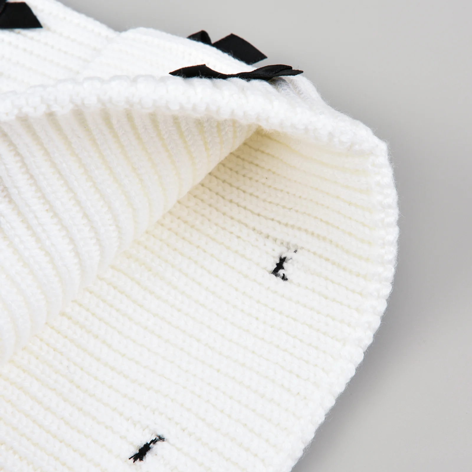 Bow Beanie - Image 7