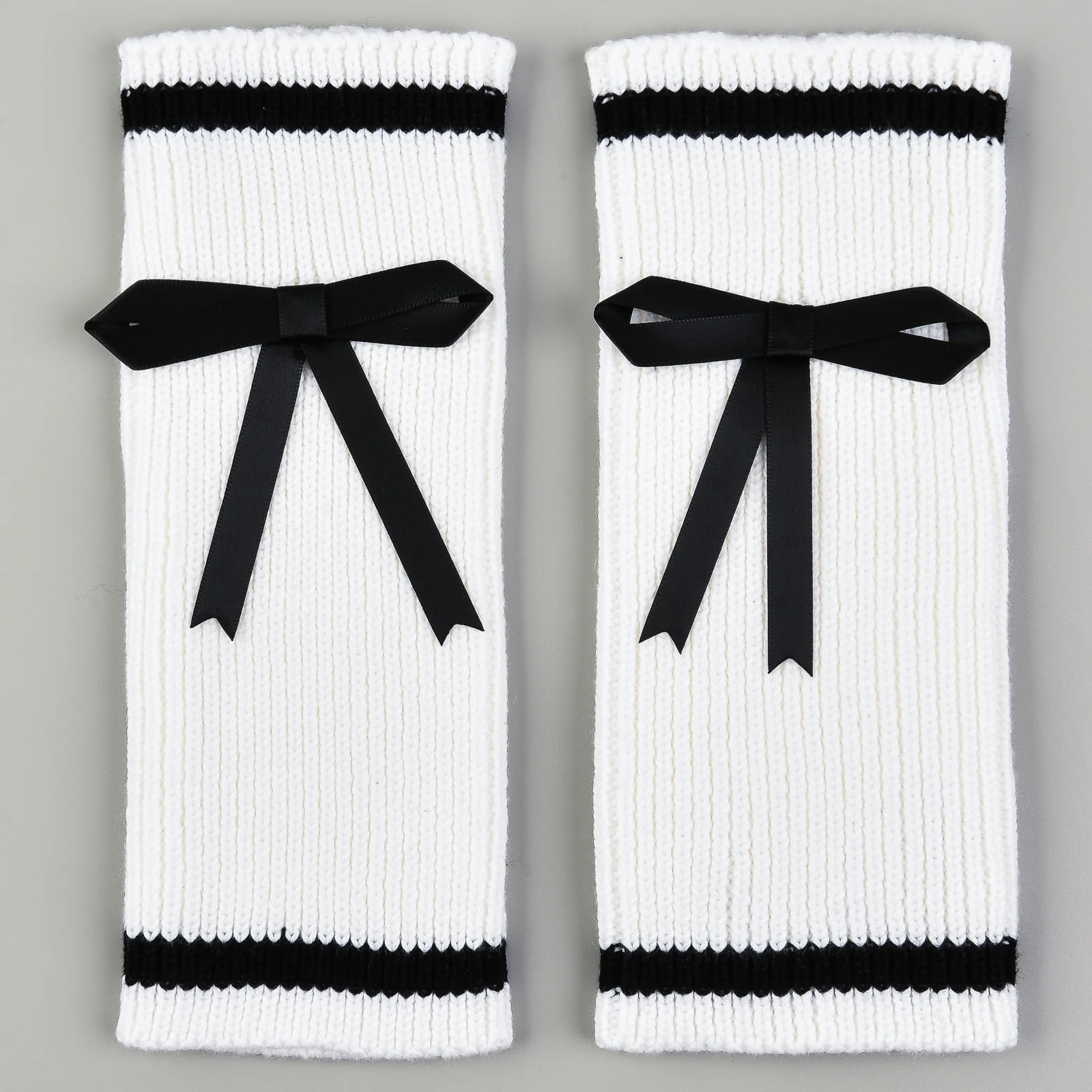 Bow Gloves - Image 8
