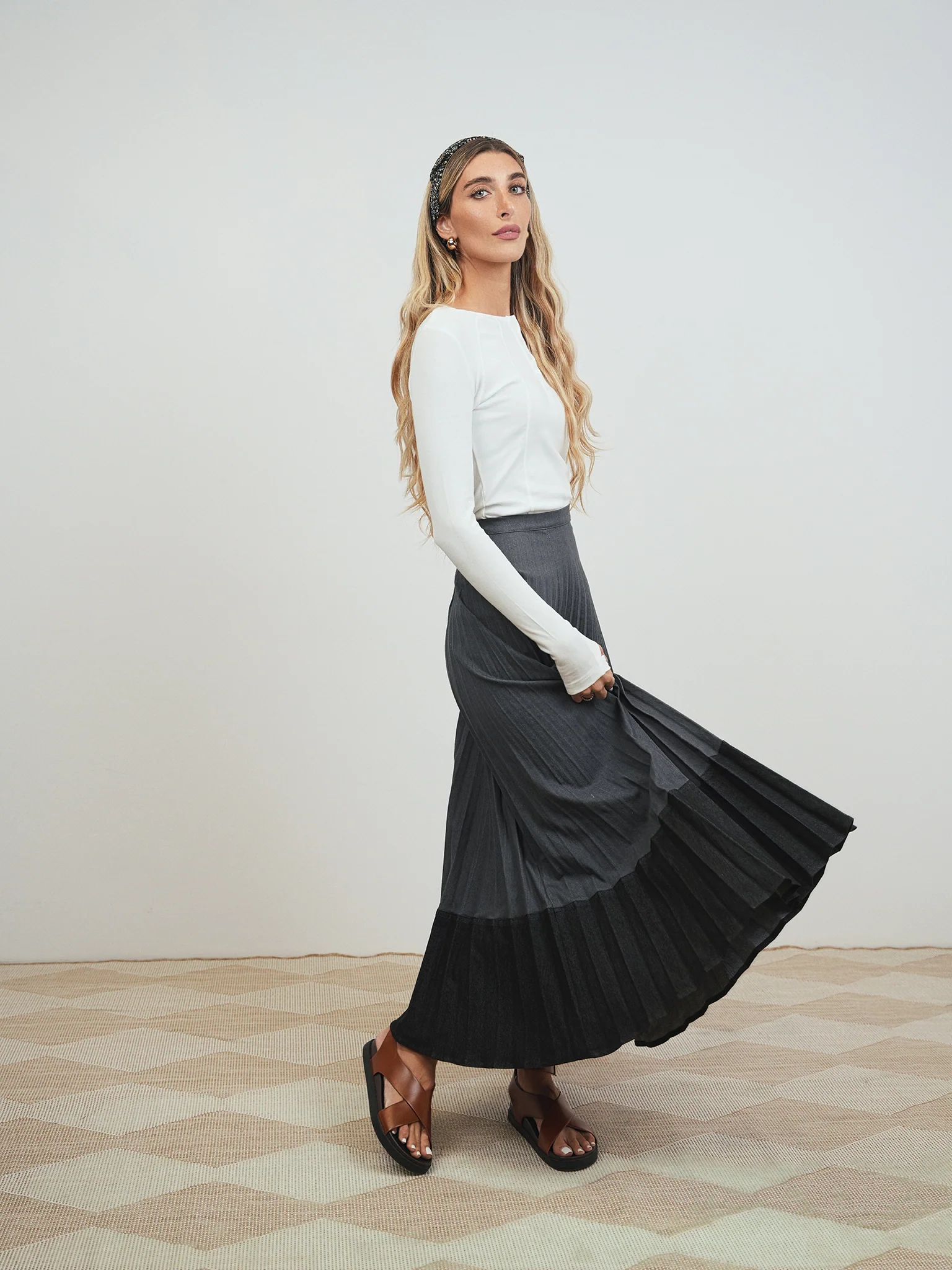 Colorblock Pleated Denim Skirt - Long - Image 11
