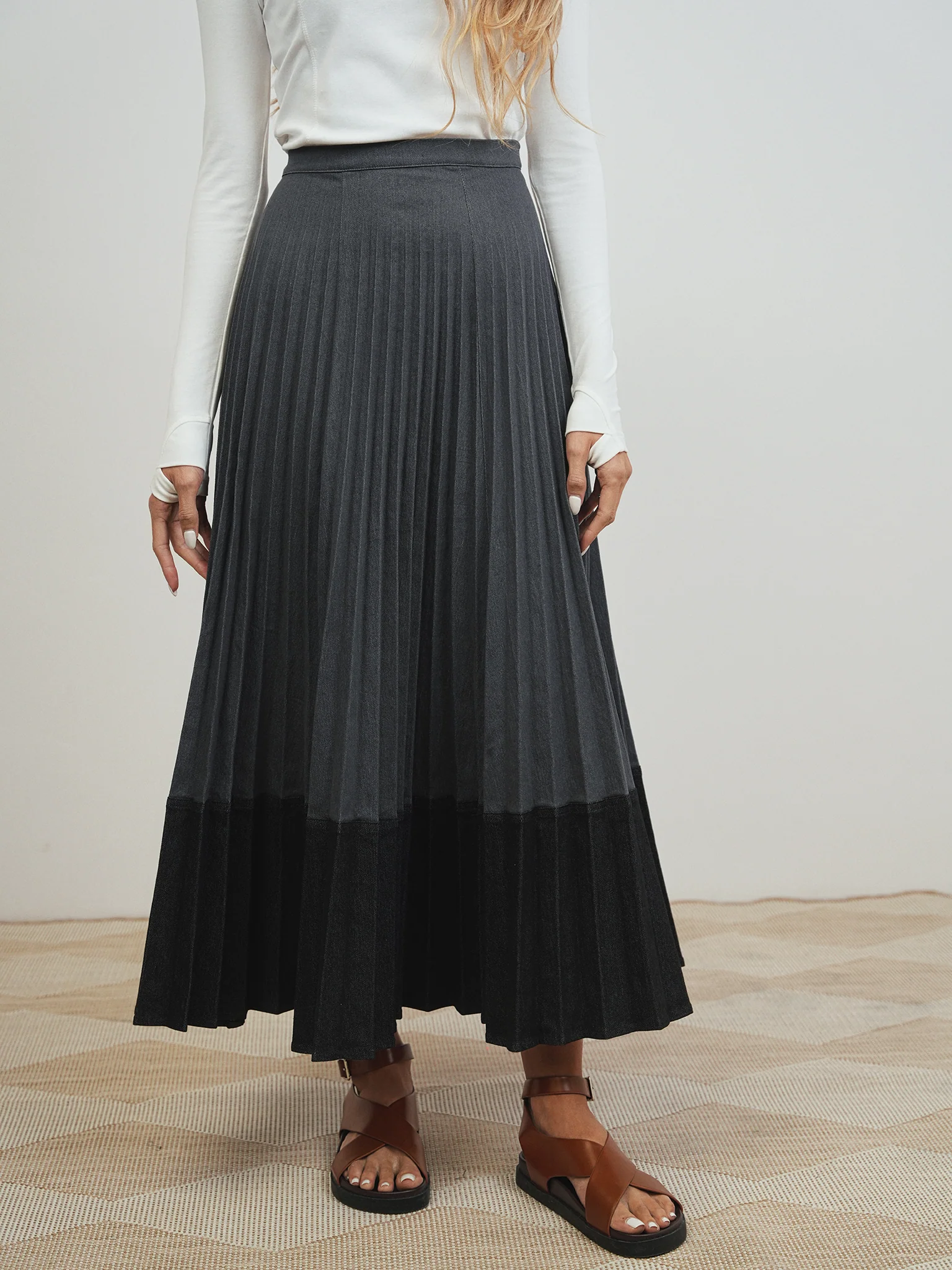 Colorblock Pleated Denim Skirt - Long - Image 8