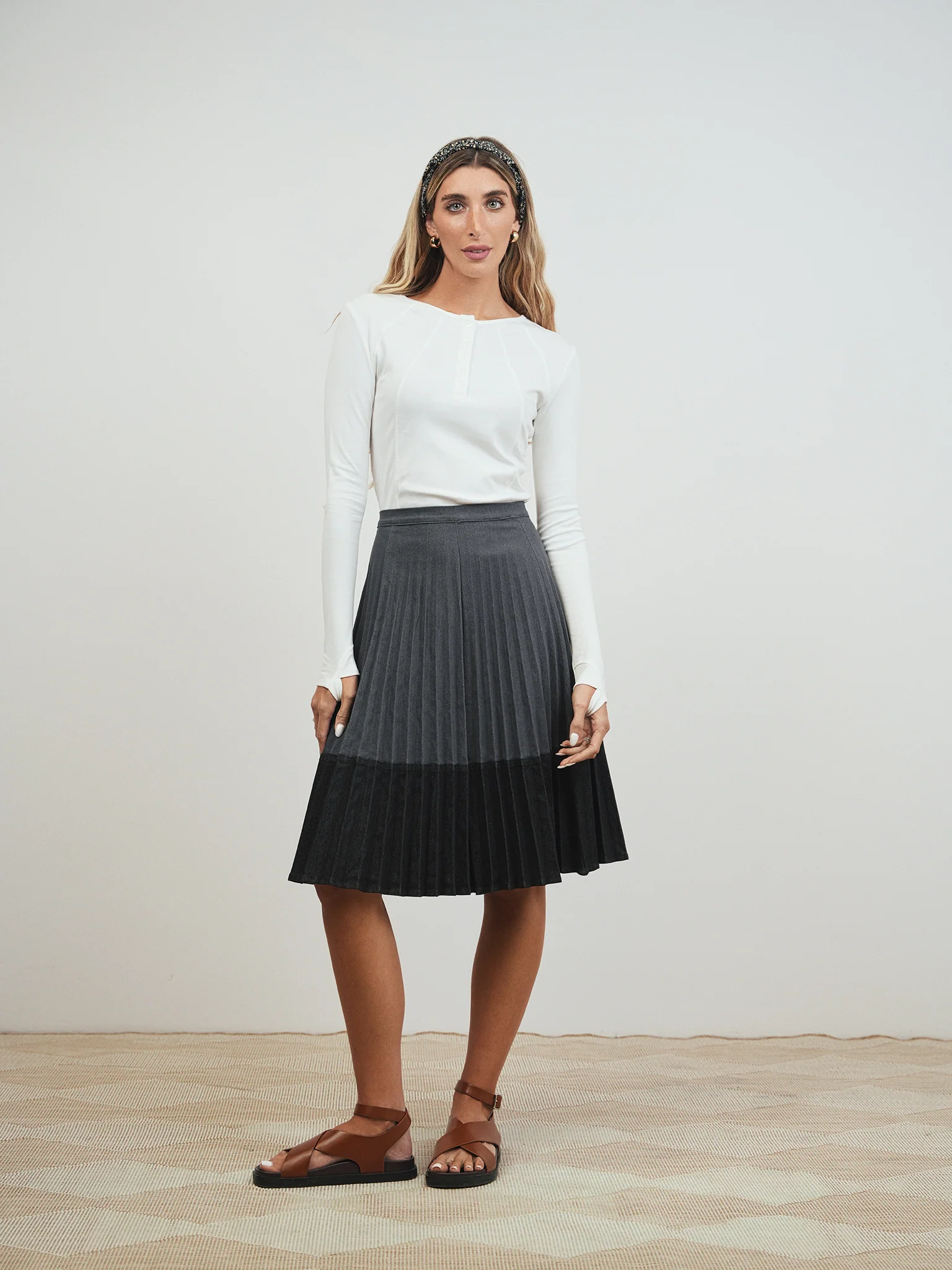 Colorblock Pleated Denim Skirt - Image 2