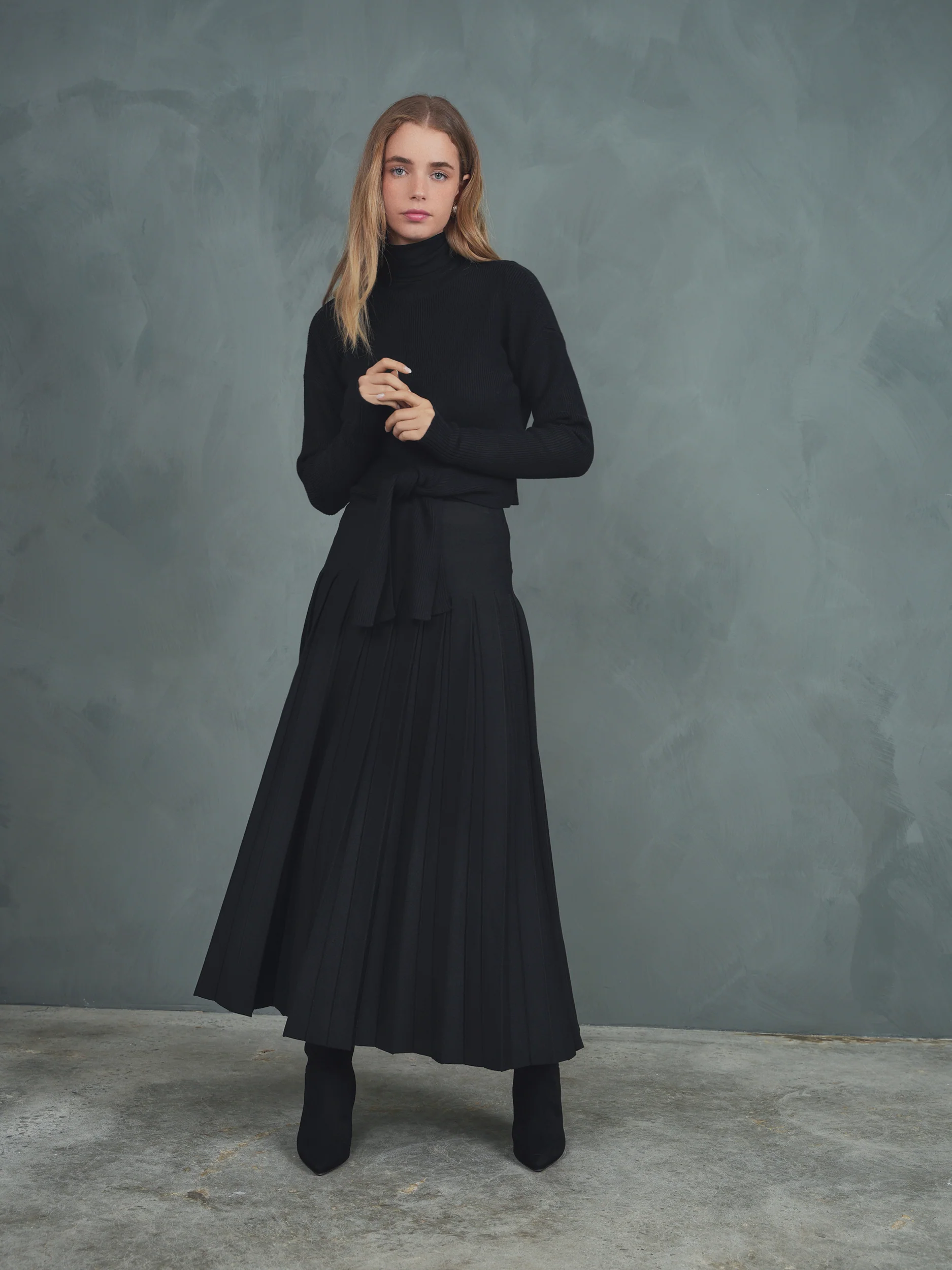Knit Pleated Skirt - Image 4