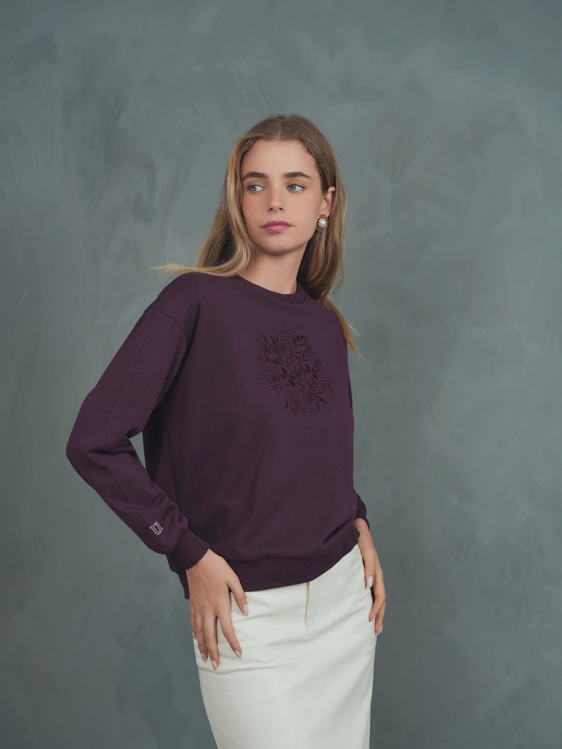 Embroidery Sweatshirt - Image 8