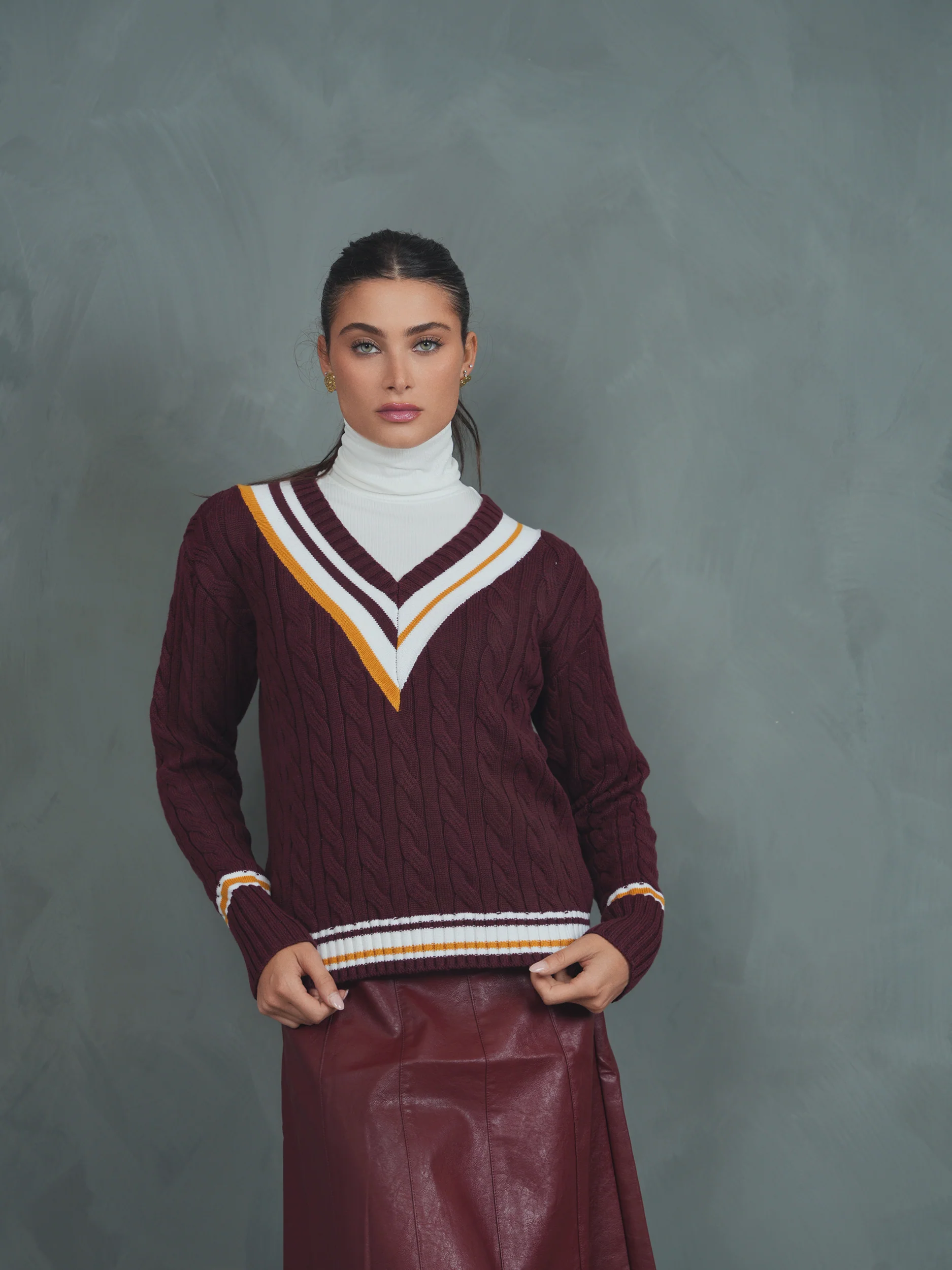 Cable Knit V-Neck Sweater - Image 9