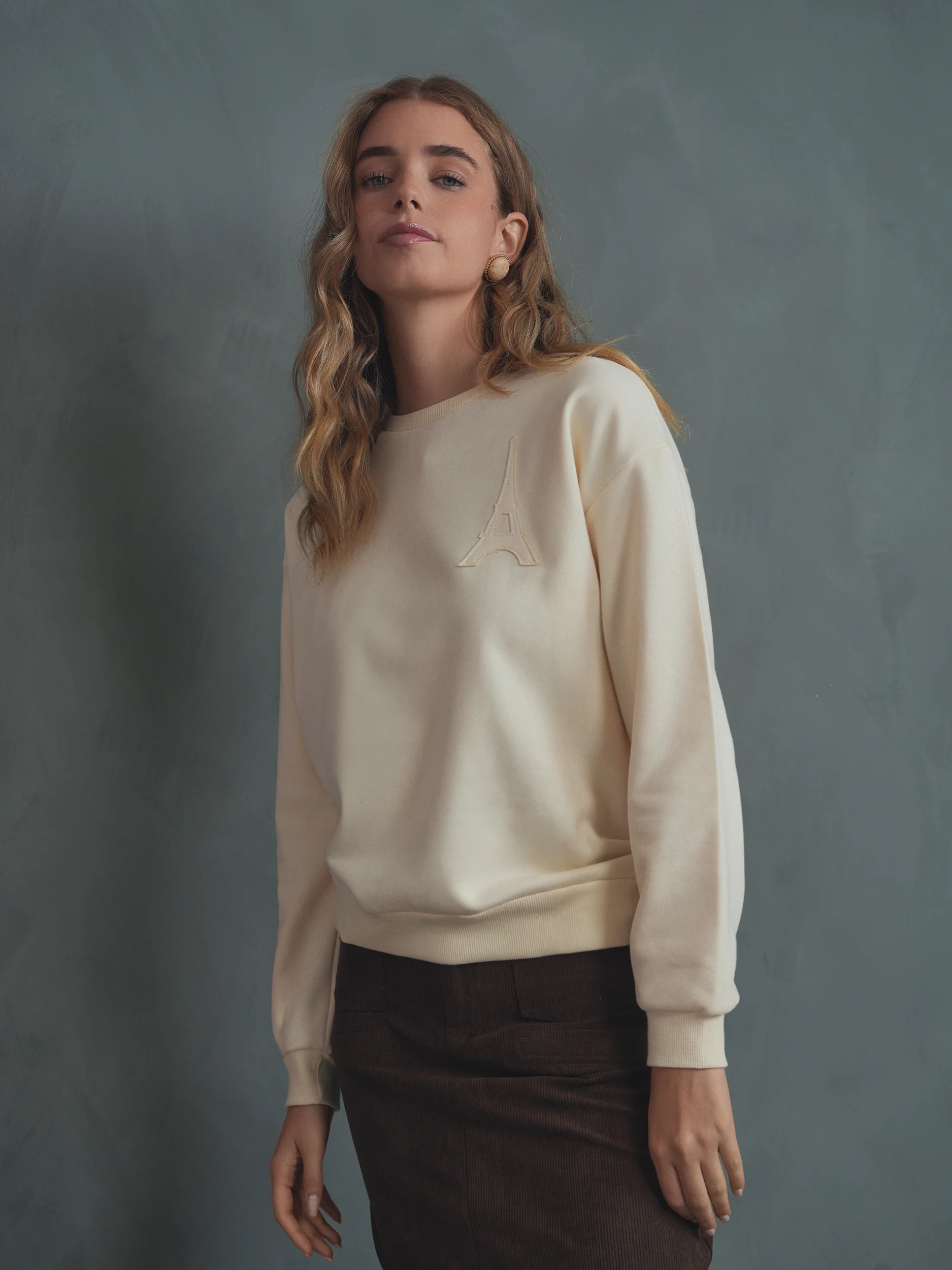 Eiffel Sweatshirt - Image 5