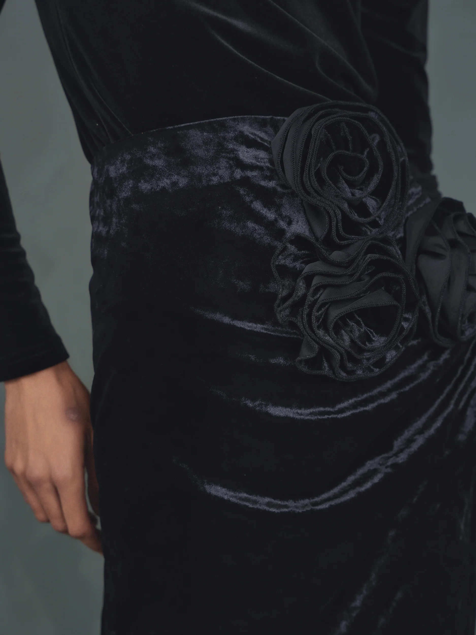 Rossette Velour Skirt - Image 10
