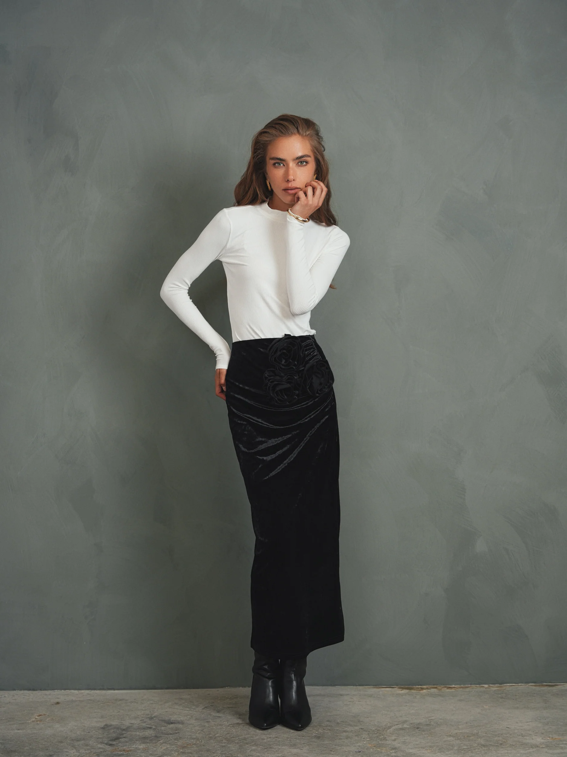 Rossette Velour Skirt - Image 19
