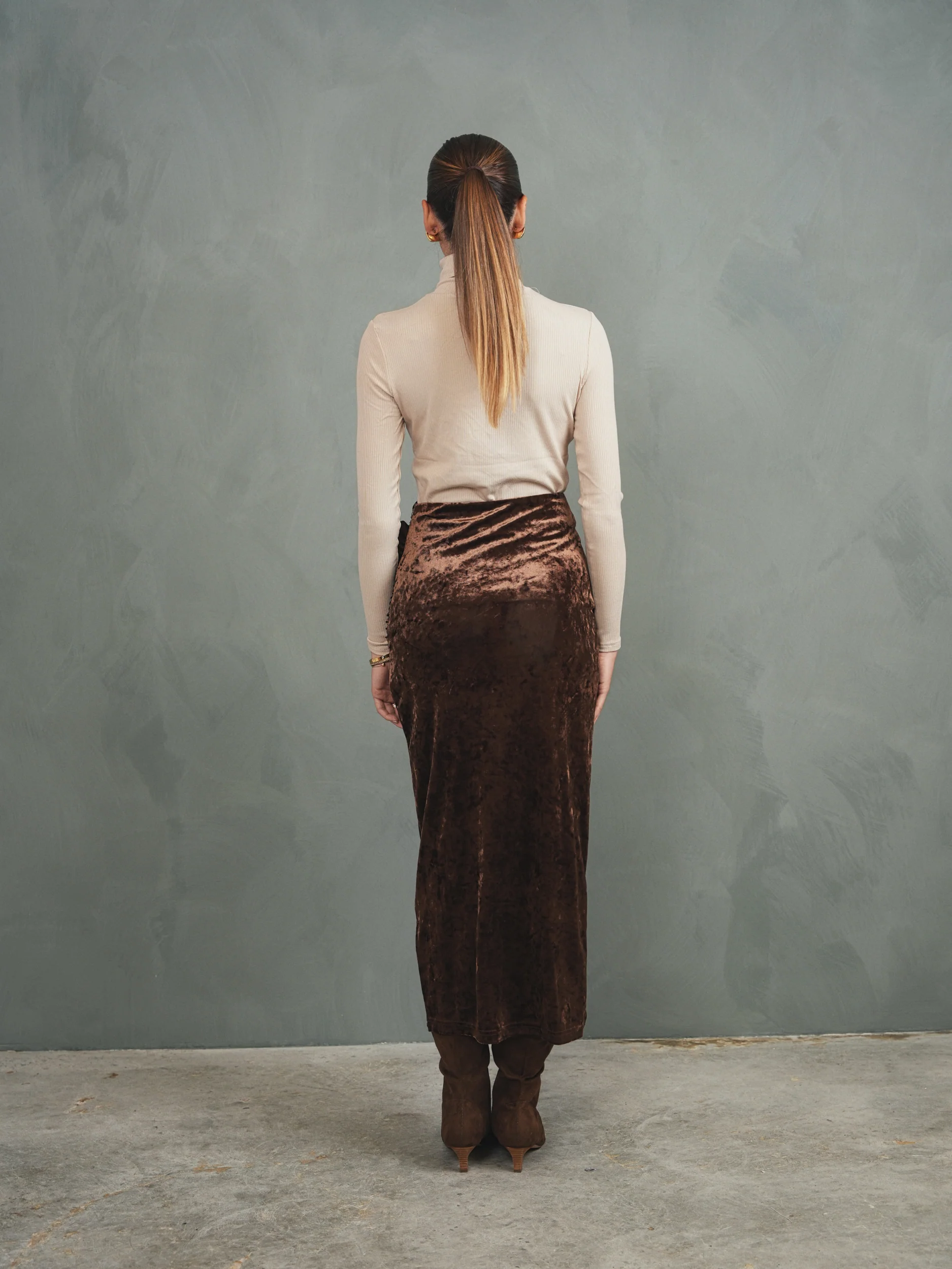 Rossette Velour Skirt - Image 22
