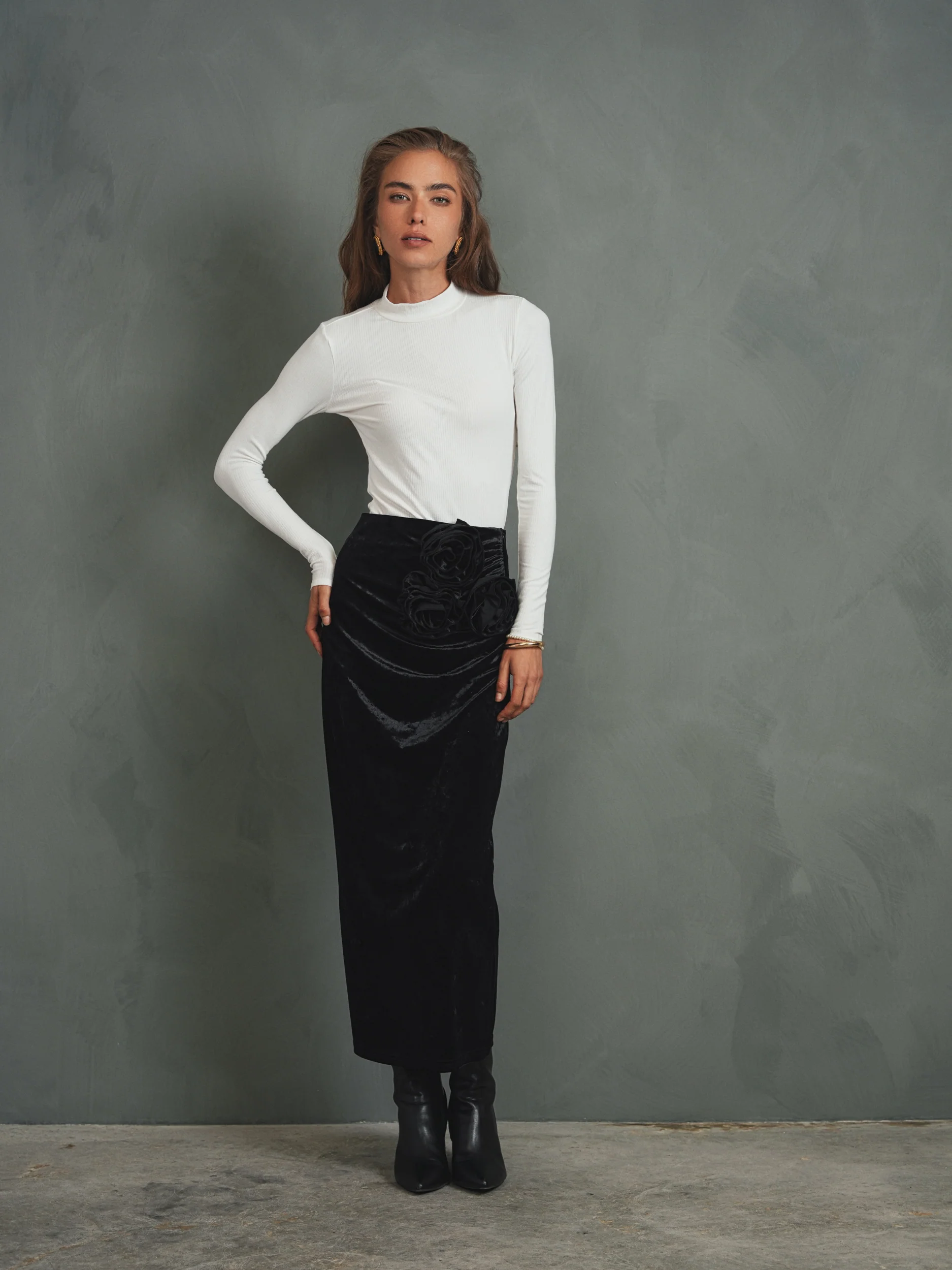 Rossette Velour Skirt - Image 5