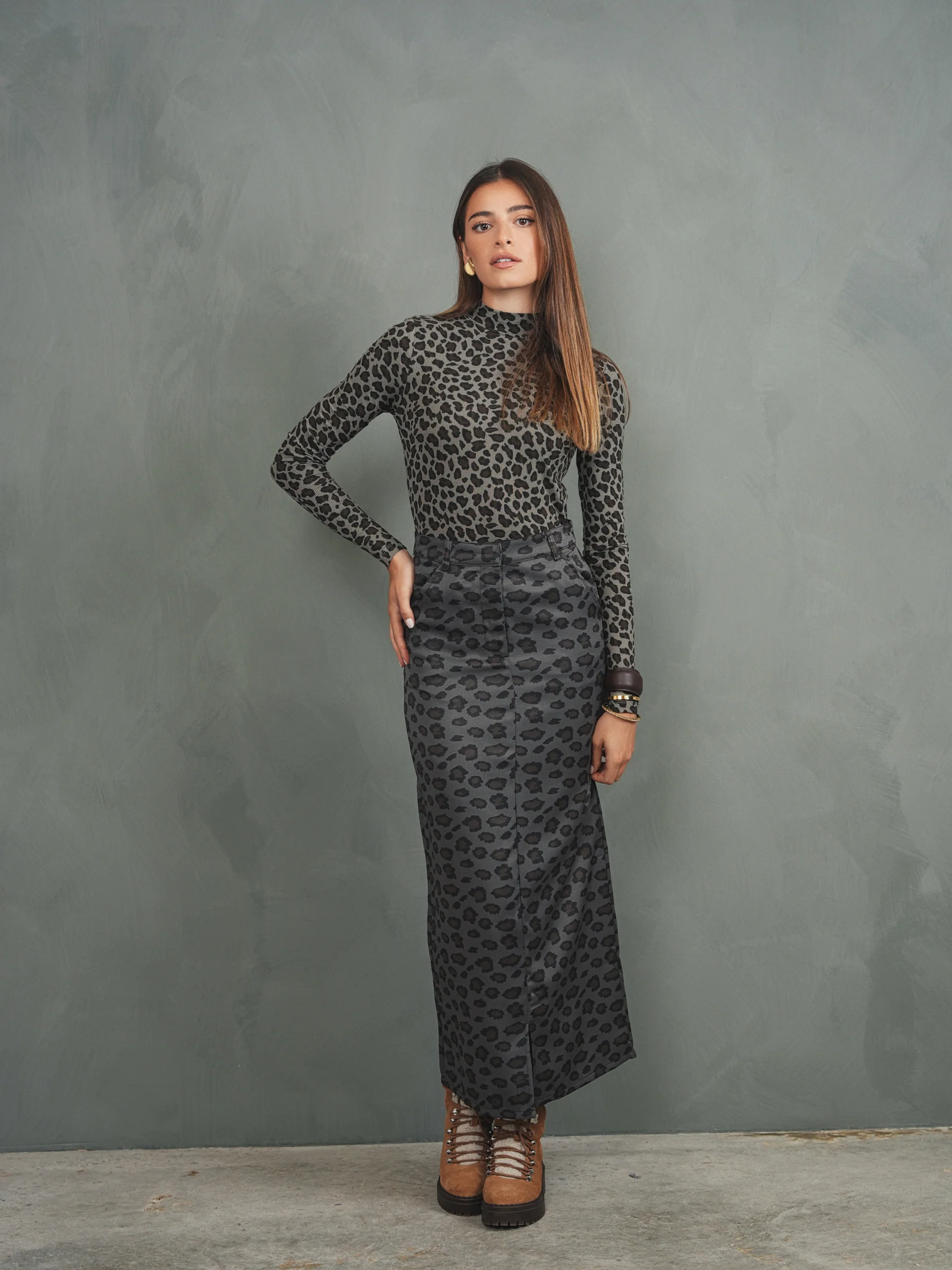 Front Slit Skirt - Image 7