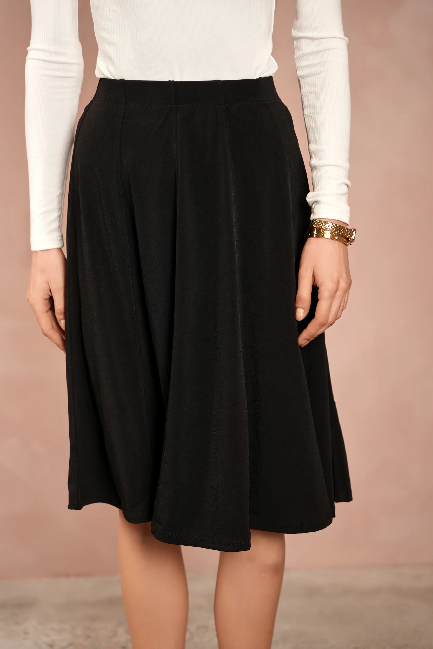 Super Light-Weight Slinky Panel Skirt - Image 4