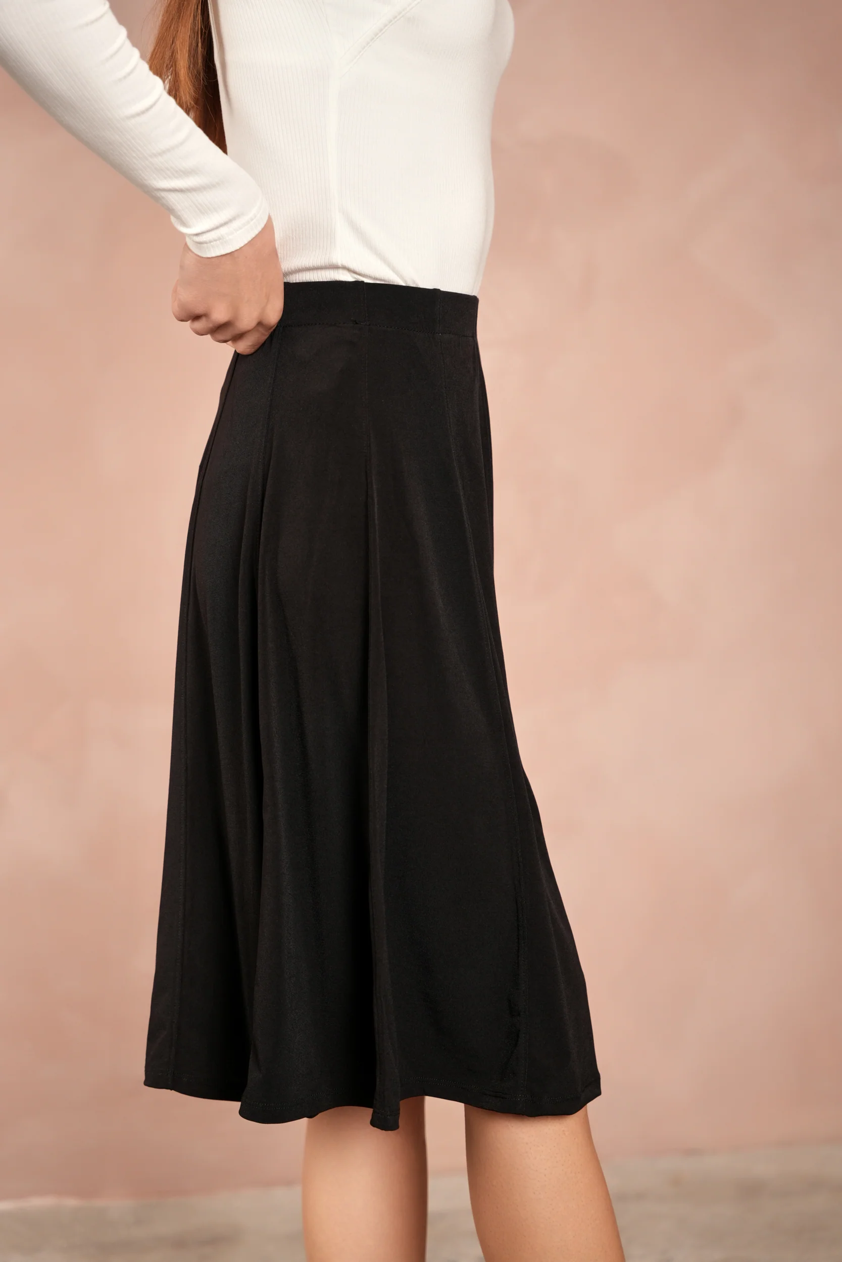 Super Light-Weight Slinky Panel Skirt - Image 6